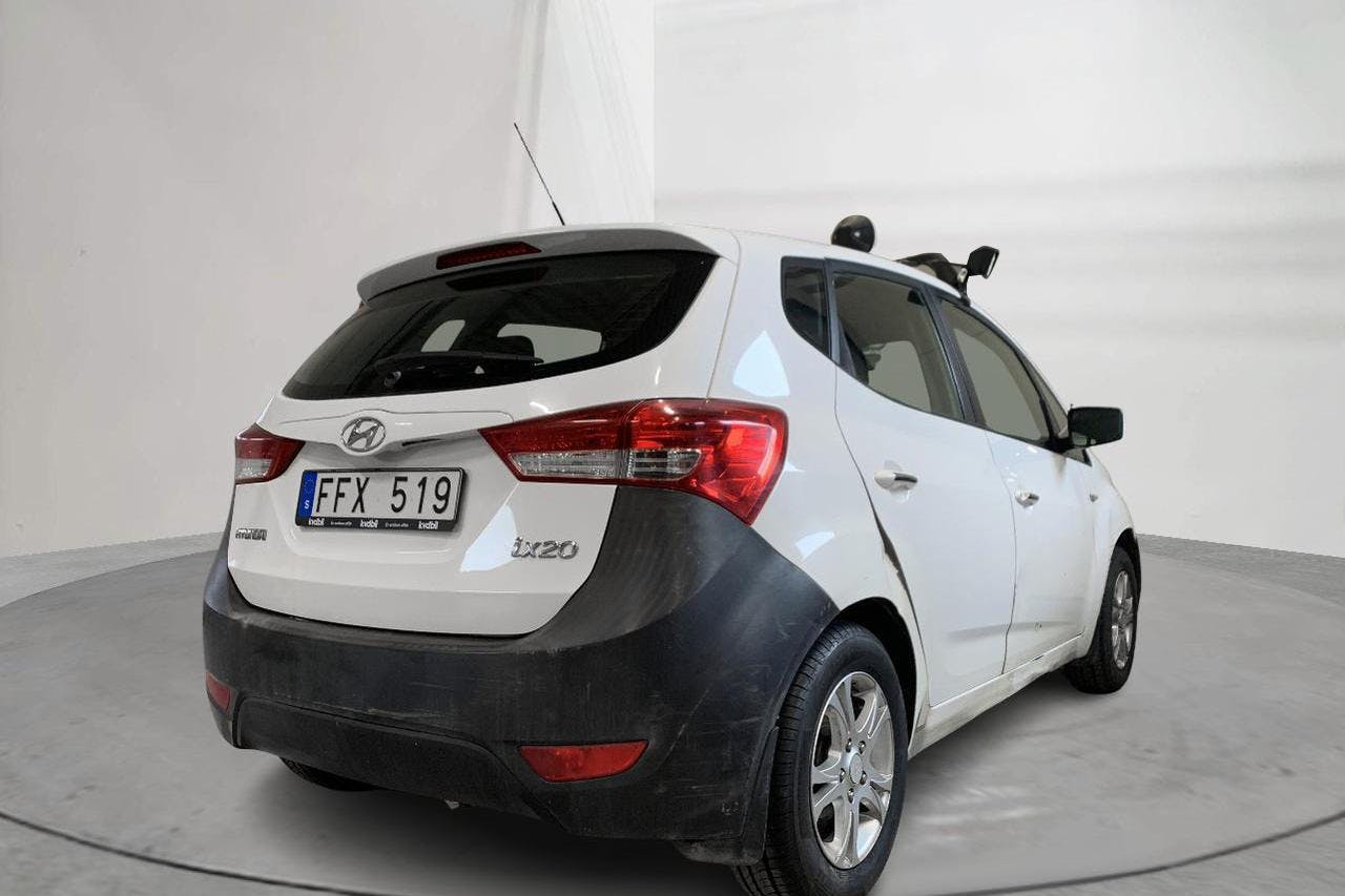Hyundai ix20 1.6 (125hk) - 25 310 mil - Automat - vit - 2013