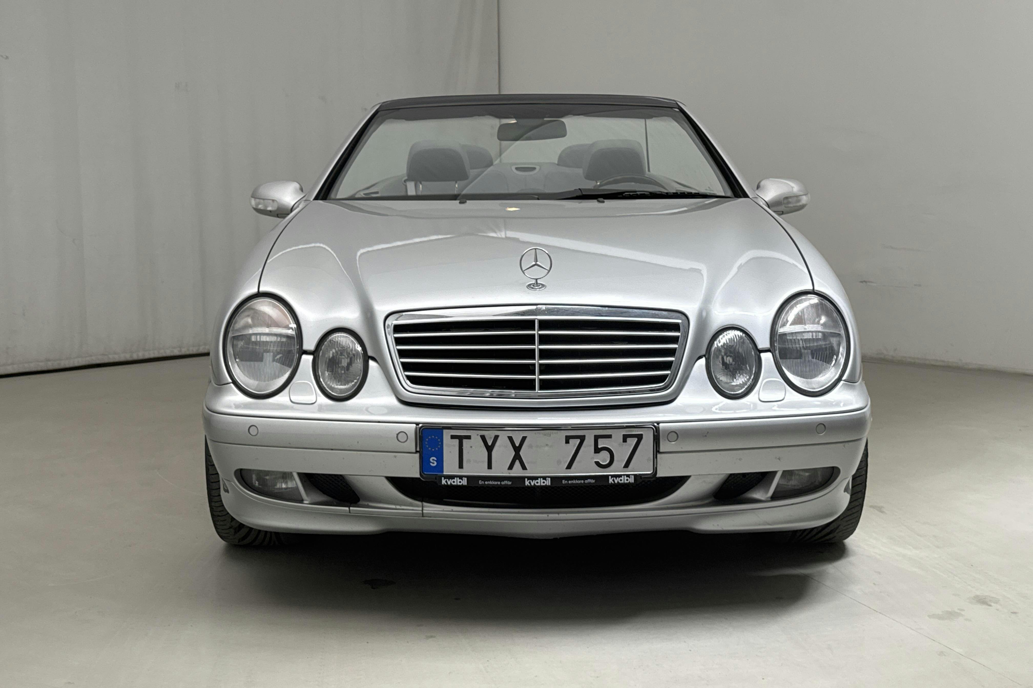 Mercedes CLK 430 Cabrio C208 (279hk) - 7 916 mil - Automat - silver - 2001
