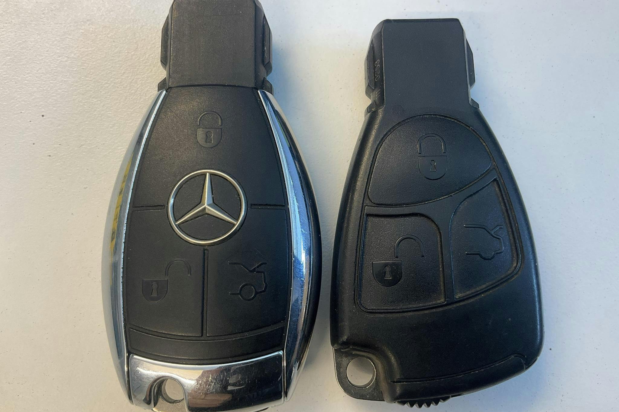 Mercedes CLK 430 Cabrio C208 (279hk) - 7 916 mil - Automat - silver - 2001