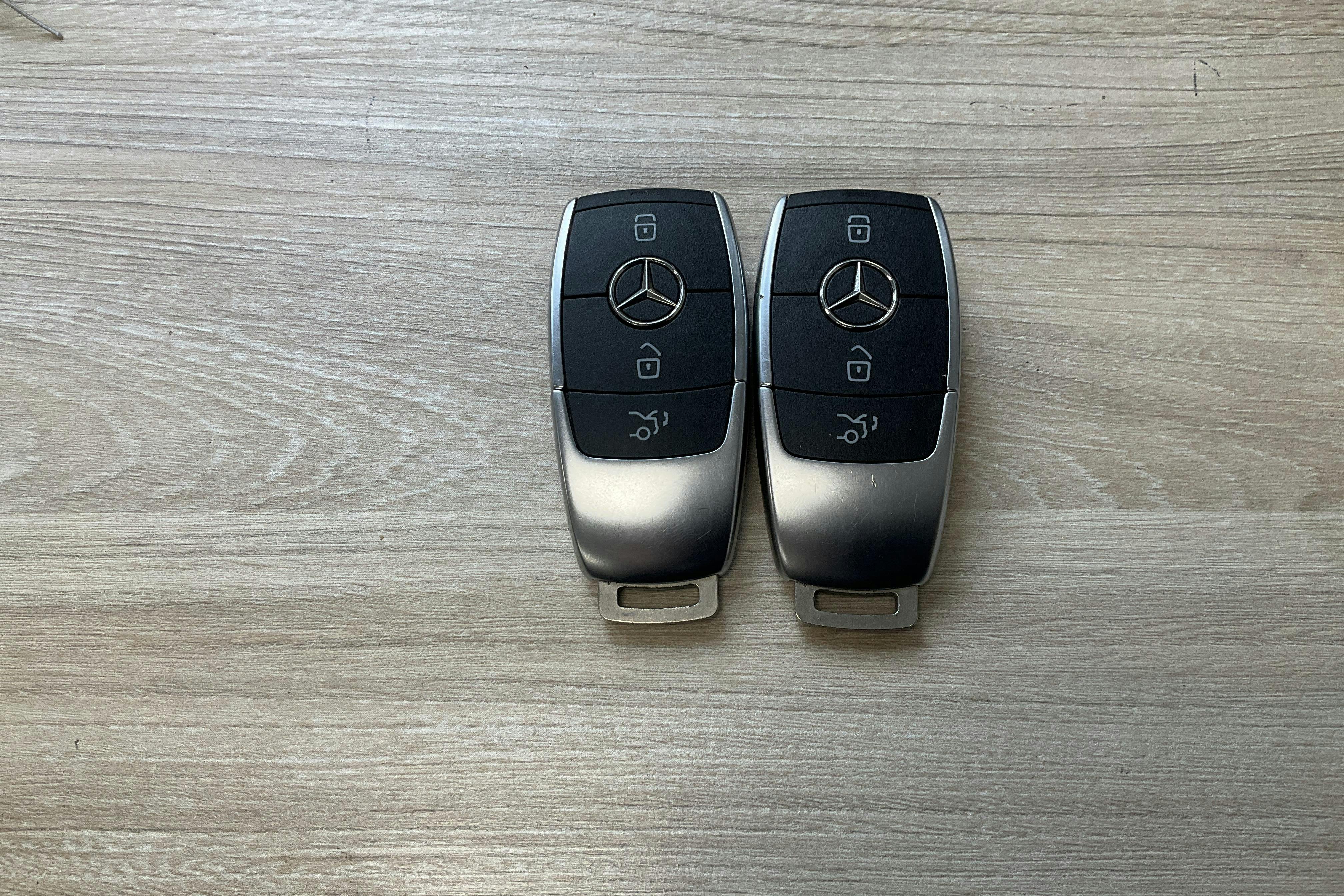 Mercedes EQB 300 4MATIC X243 (228hk) - 3 076 mil - Automat - blå - 2023