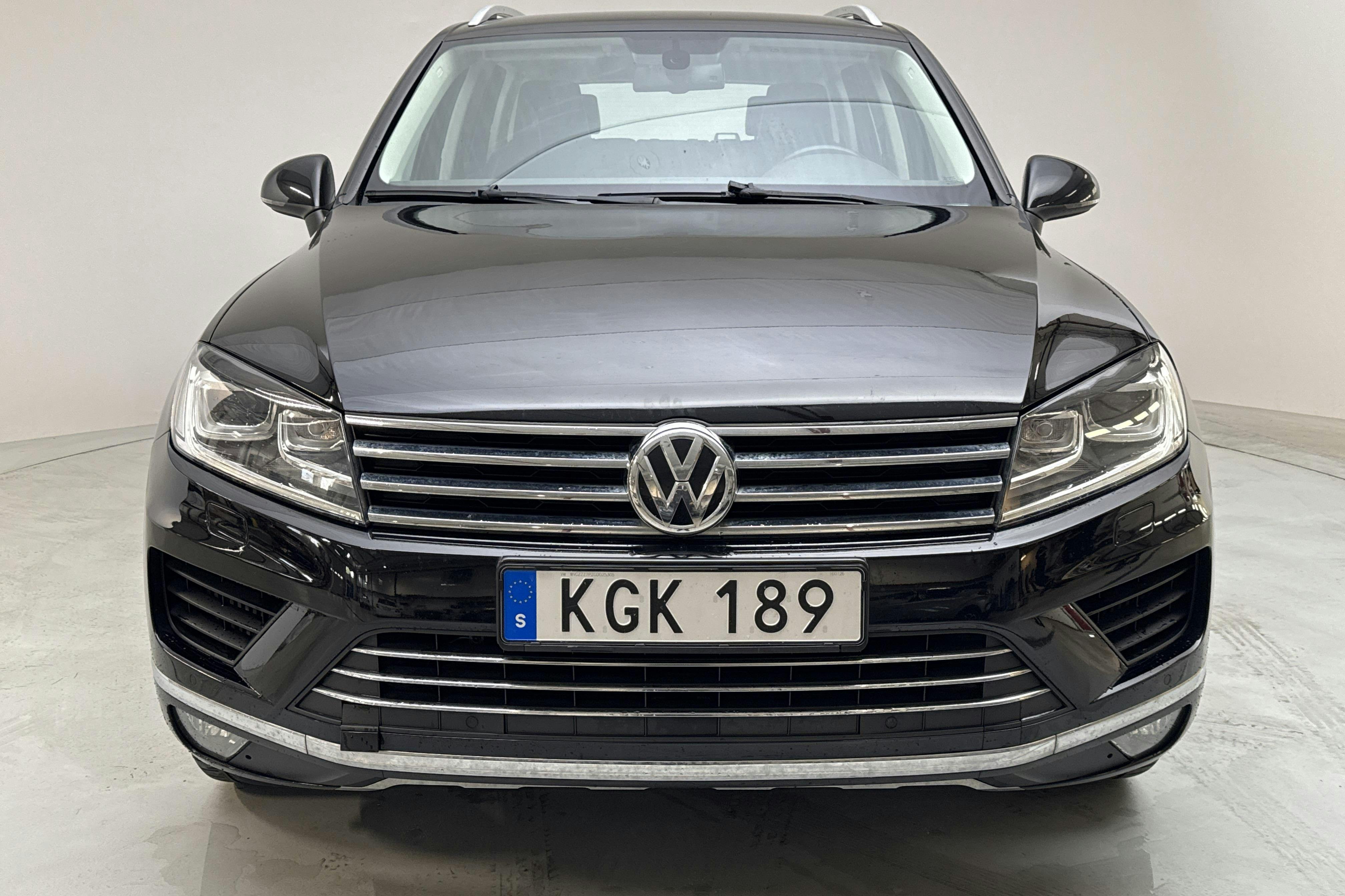 VW Touareg 3.0 TDI BlueMotion Technology (204hk) - 19 491 mil - Automat - svart - 2016