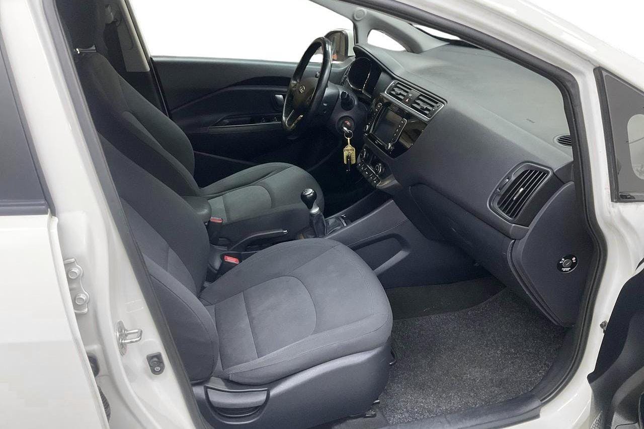 KIA Rio 1.2 (85hk) - 123 240 km - Manual - white - 2016
