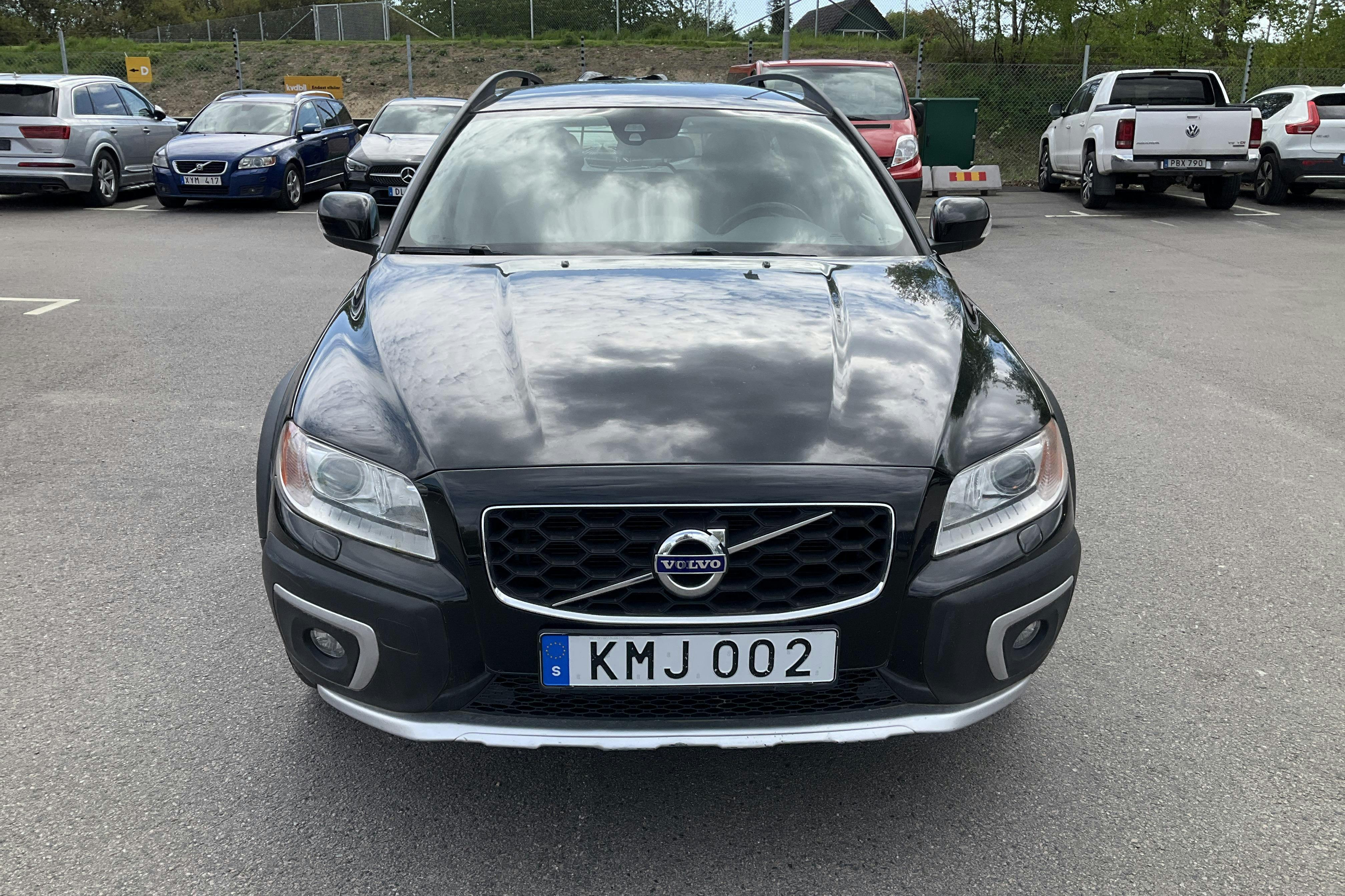 Volvo XC70 II D4 2WD (181hk) - 15 904 mil - Automat - svart - 2014