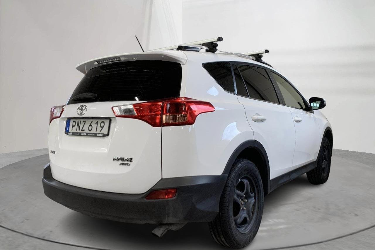 Toyota RAV4 2.0 VVT-i (151hk) - 12 355 mil - Manuell - vit - 2014