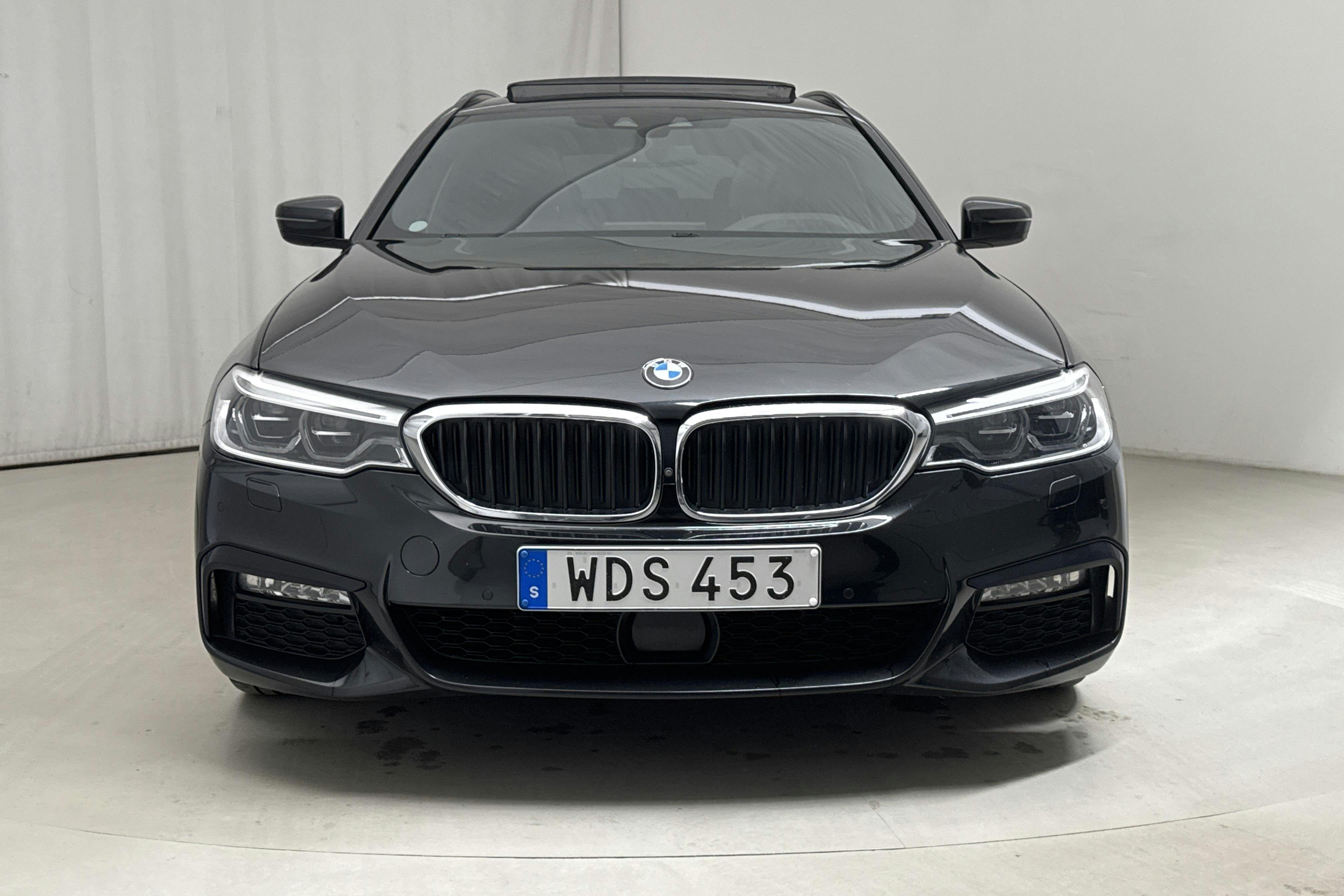 BMW 540i xDrive Touring, G31 (340hk) - 11 533 mil - Automat - svart - 2018