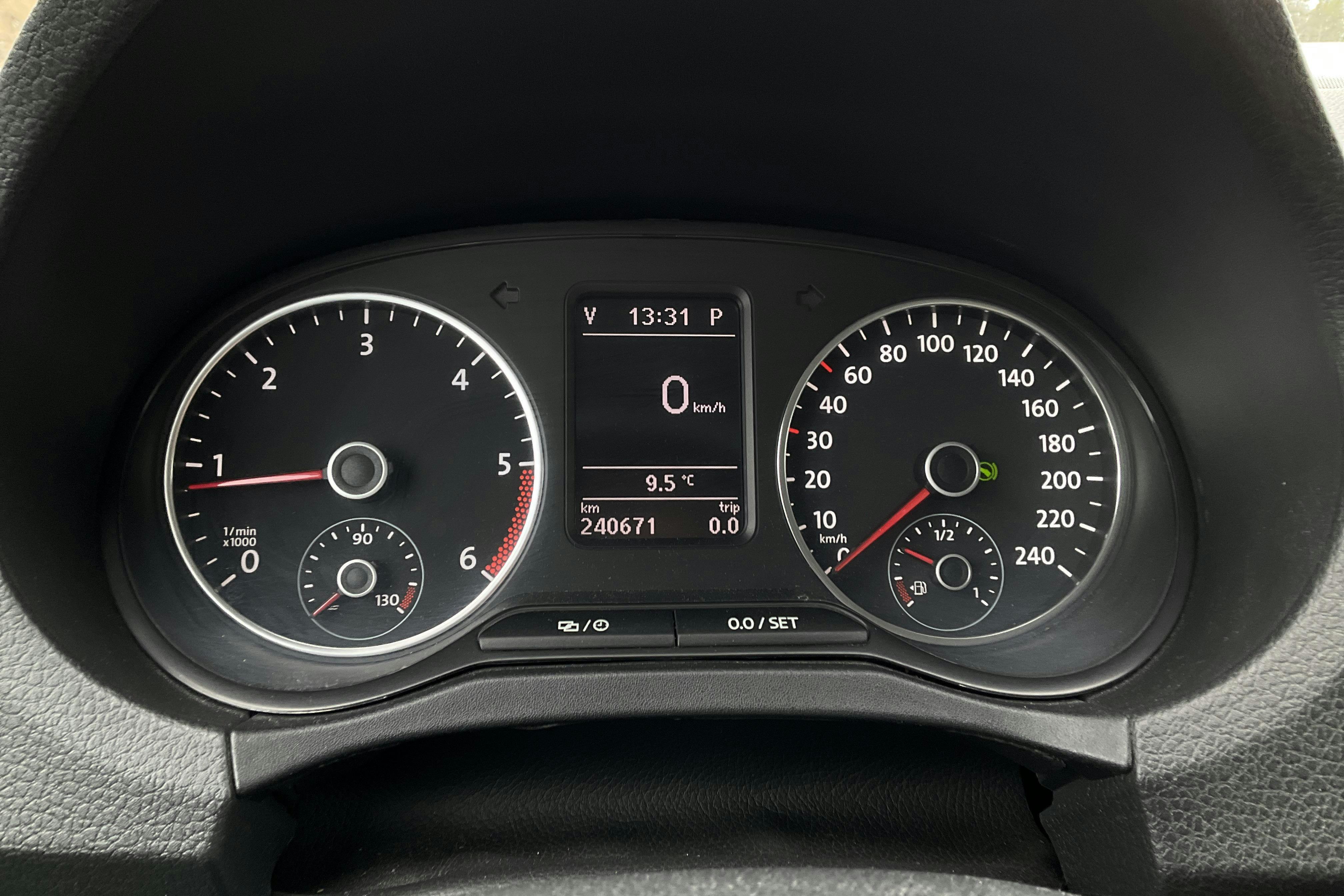 VW Amarok 2.0 TDI 4motion (180hk) - 240 670 km - Automaatne - valge - 2016