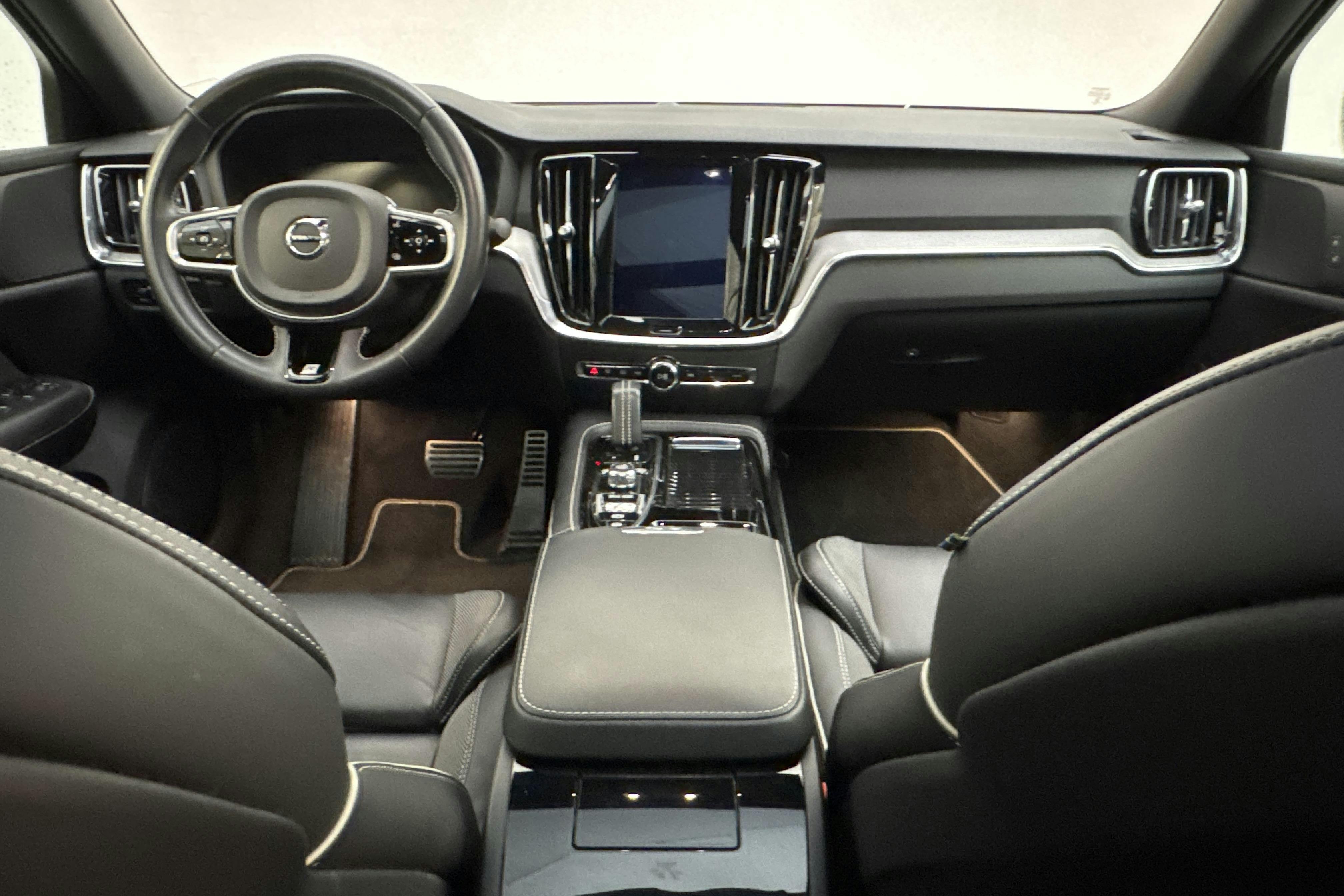 Volvo S60 T8 AWD Twin Engine (390hk) - 88 830 km - Automatic - black - 2020