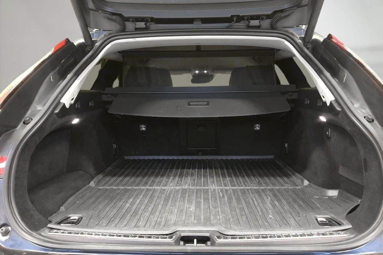 Volvo V90 B4 Mildhybrid, Diesel (190hk) - 143 690 km - Automatic - Dark Blue - 2021
