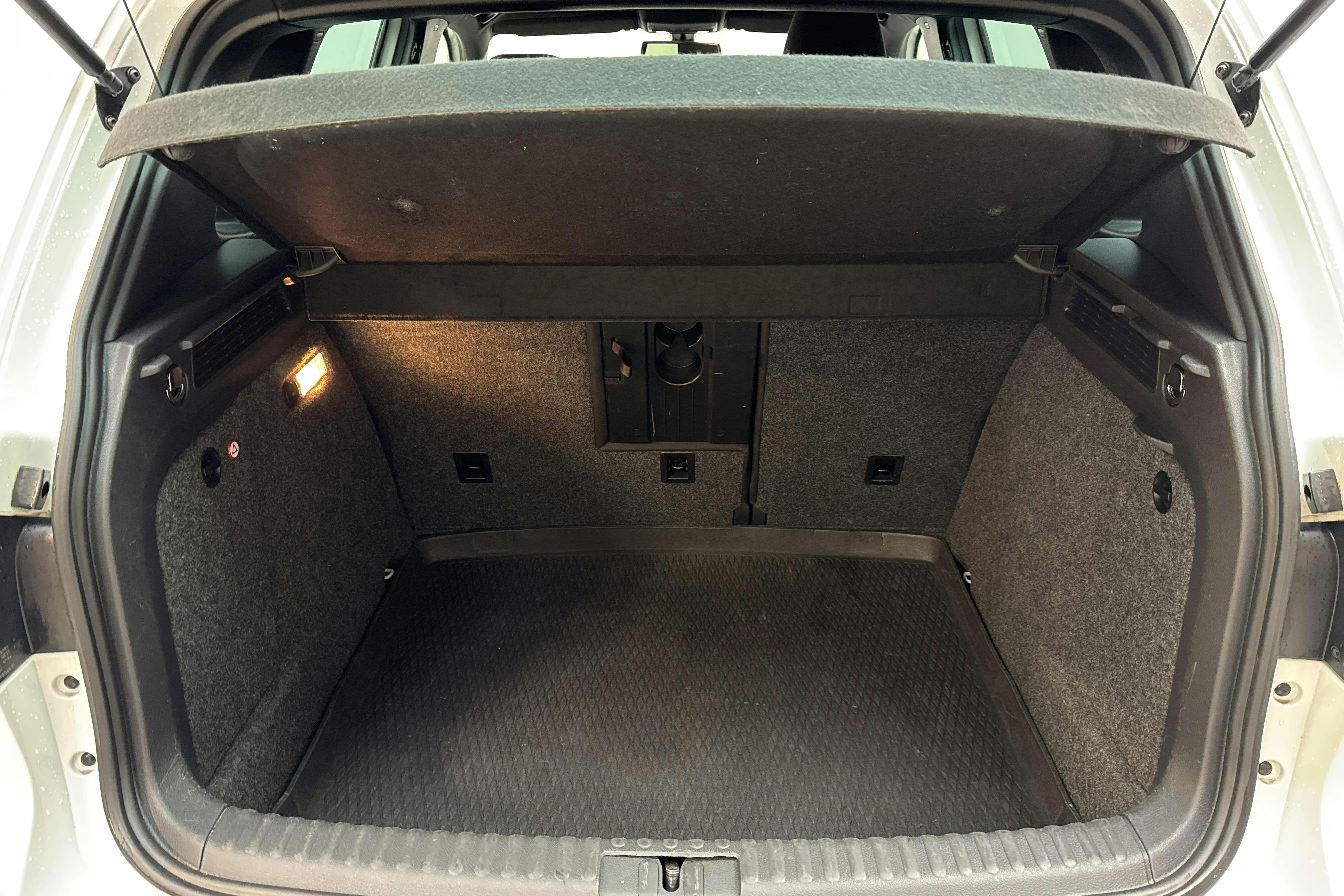 VW Tiguan 1.4 TSI 4MOTION (160hk) - 180 340 km - Manual - white - 2014