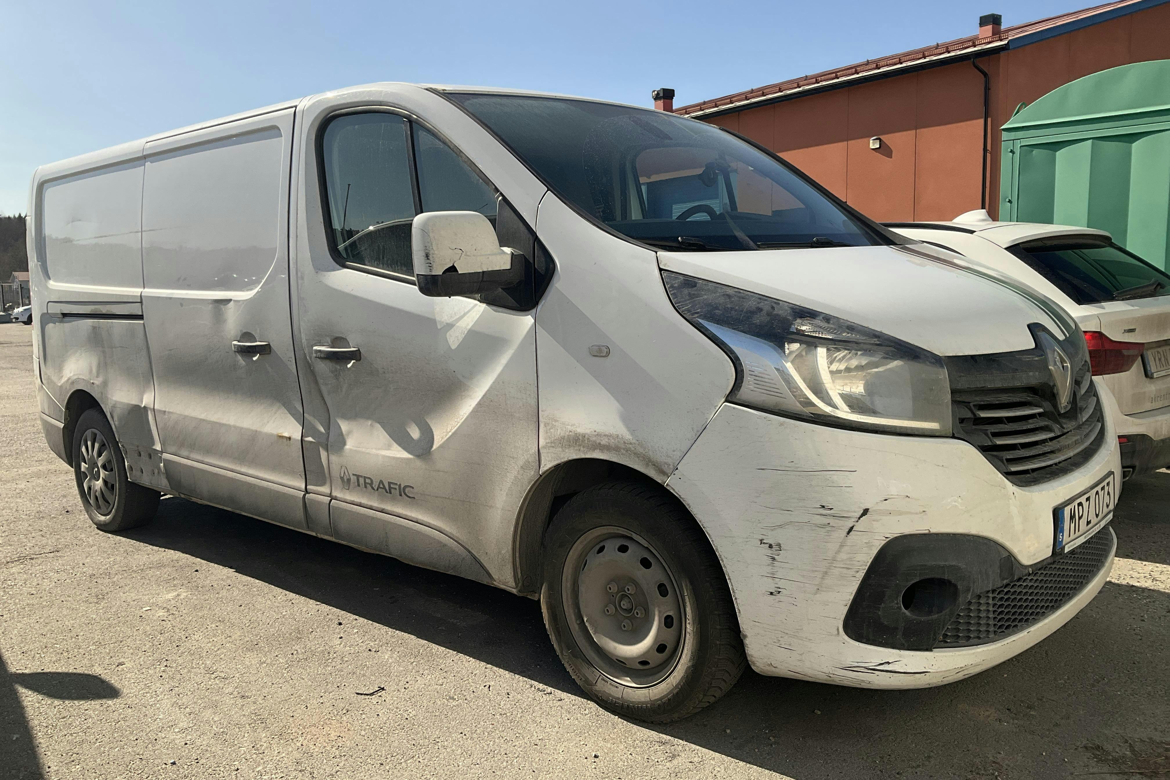 Renault Trafic 1.6 dCi Skåp (125hk) - 236 850 km - Käsitsi - valge - 2017