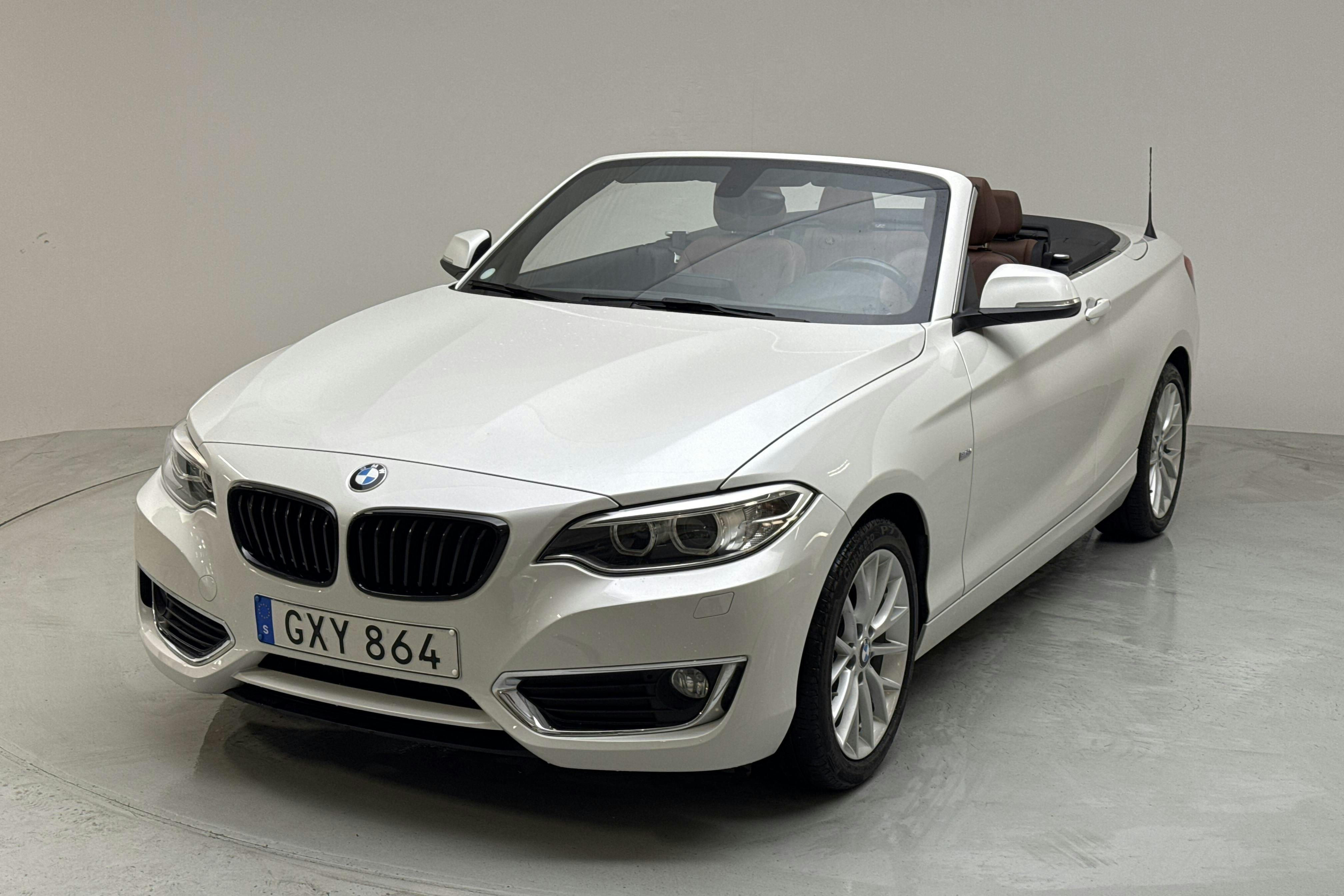 BMW 220i Cabriolet, F23 (184hk) - 11 844 mil - Automat - vit - 2016