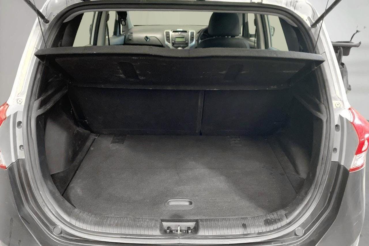 Hyundai ix20 1.6 (125hk) - 224 000 km - Automatyczna - biały - 2013