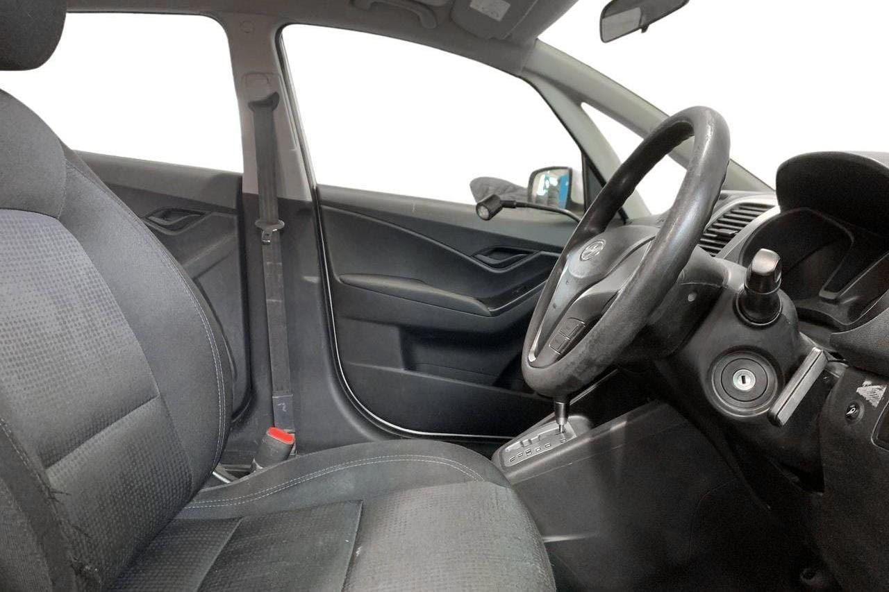Hyundai ix20 1.6 (125hk) - 224 000 km - Automatyczna - biały - 2013