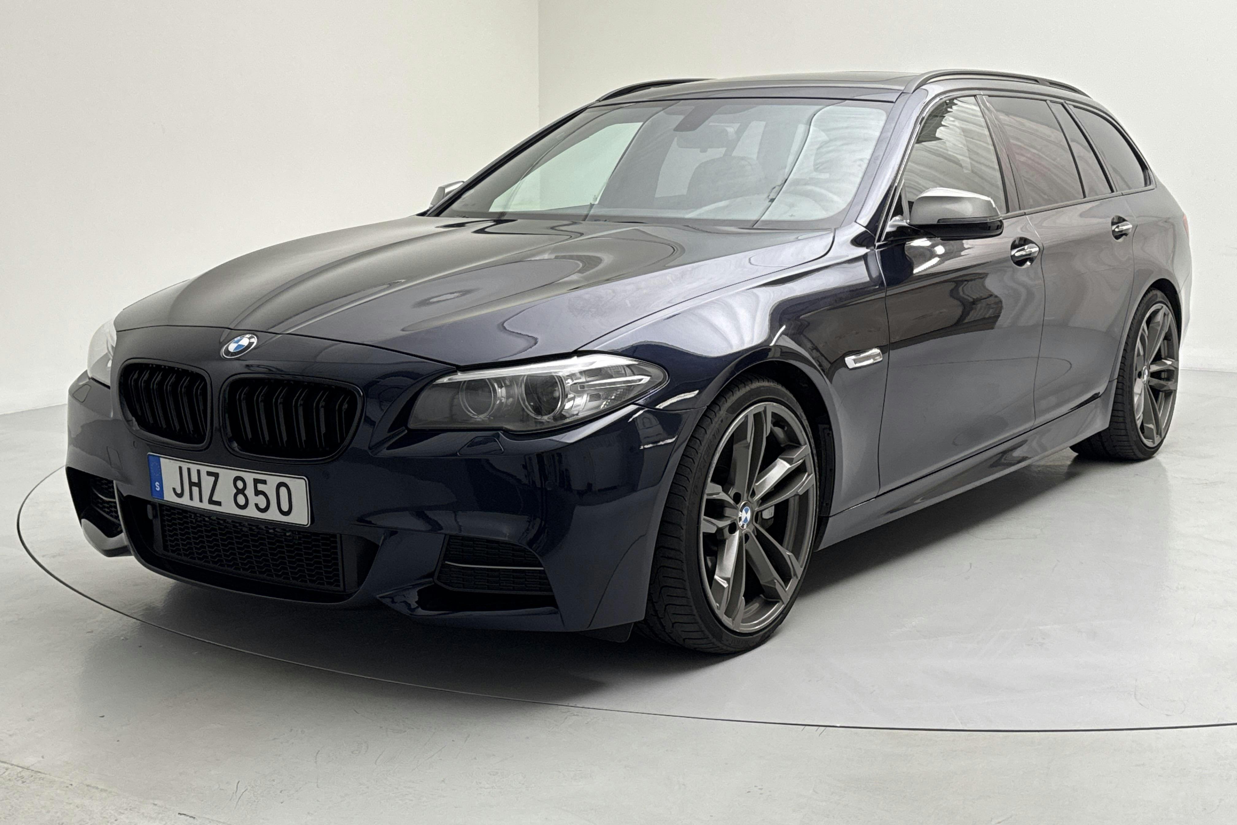 BMW M550d xDrive Touring, F11 (381hk) - 212 600 km - Automatic - blue - 2014
