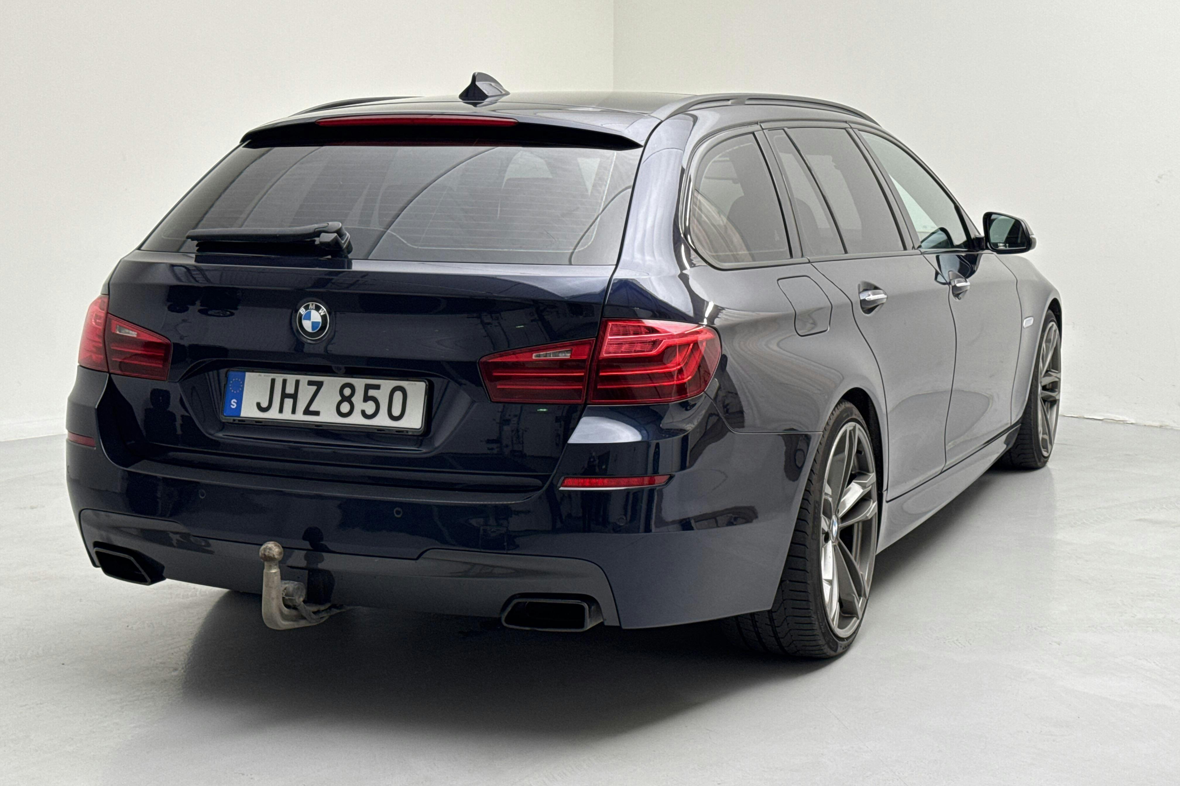 BMW M550d xDrive Touring, F11 (381hk) - 212 600 km - Automatic - blue - 2014