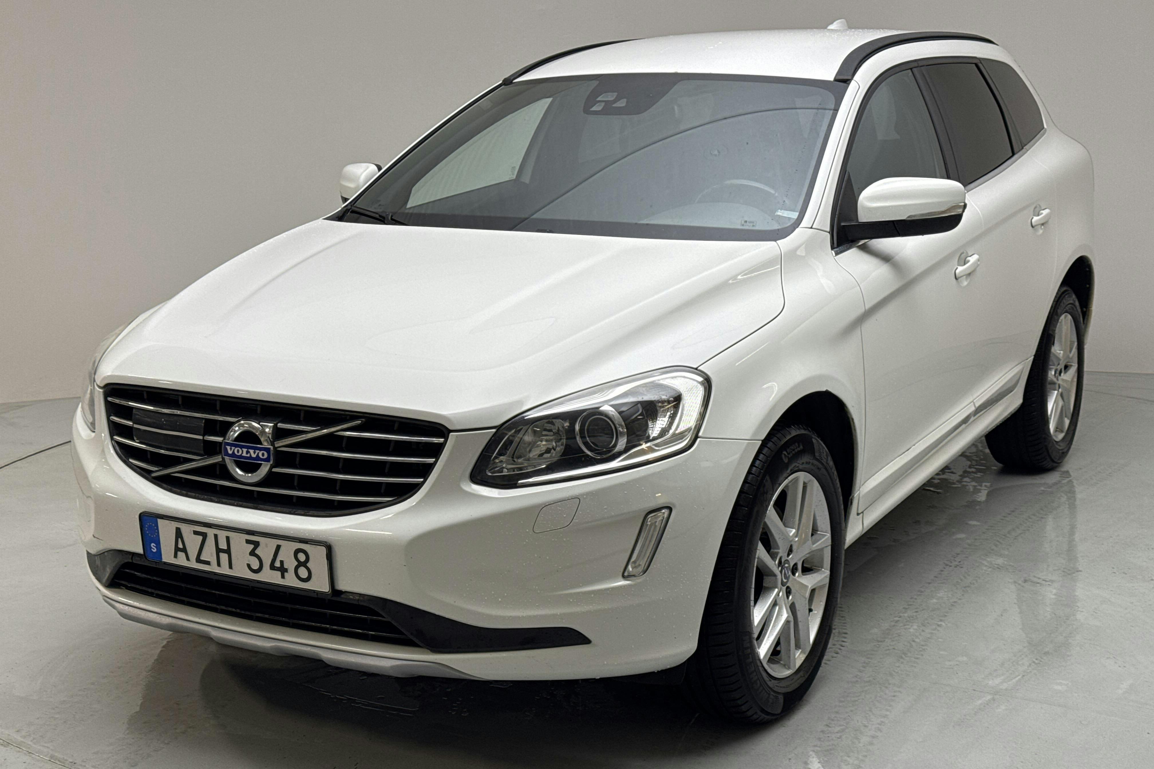 Volvo XC60 D4 2WD (190hk) - 253 750 km - Manual - white - 2017