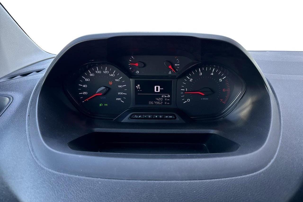 Peugeot Partner 1.5 HDI Skåp (100hk) - 6 796 mil - Manuell - vit - 2019