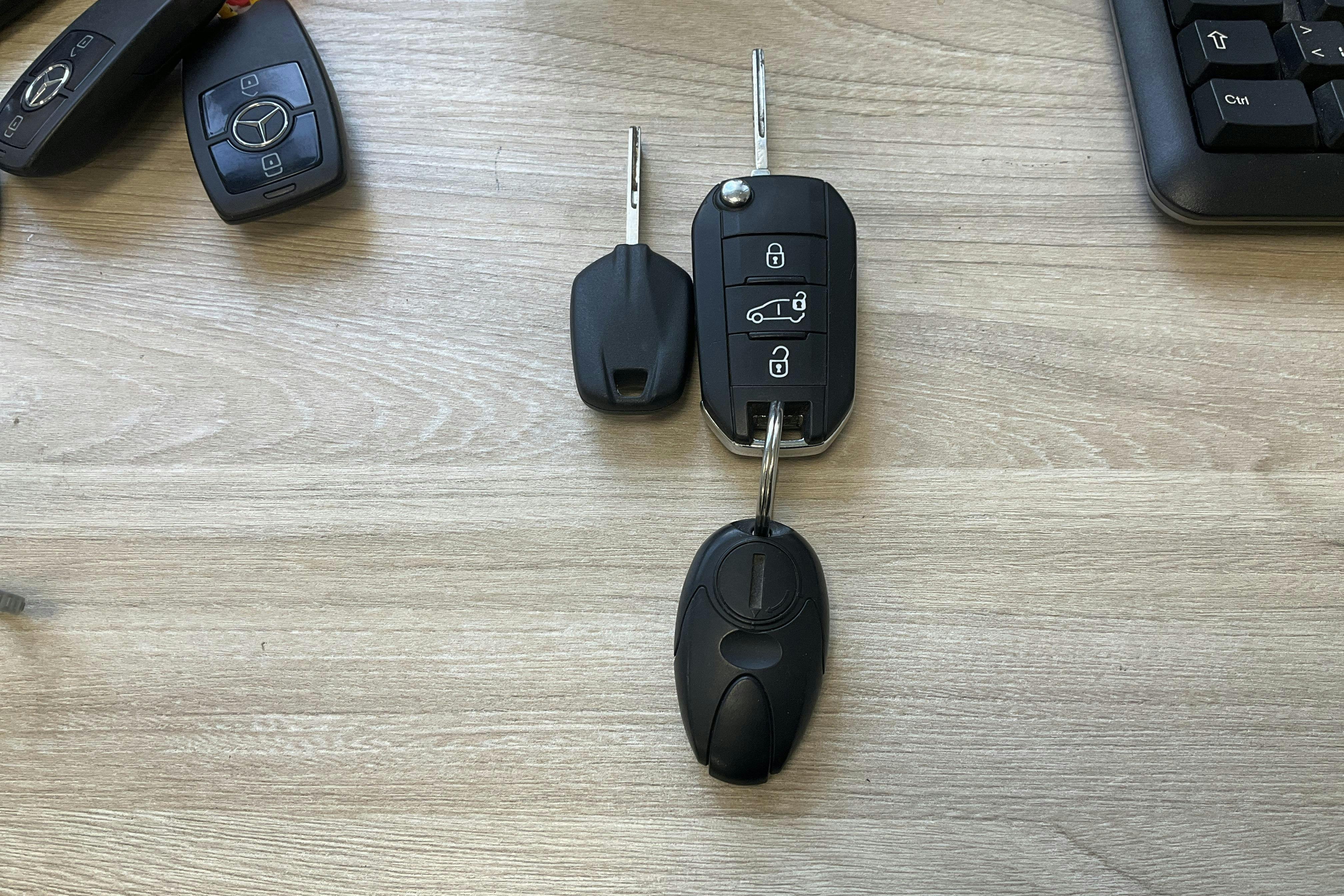 Peugeot Partner 1.5 HDI Skåp (100hk) - 6 039 mil - Manuell - vit - 2019