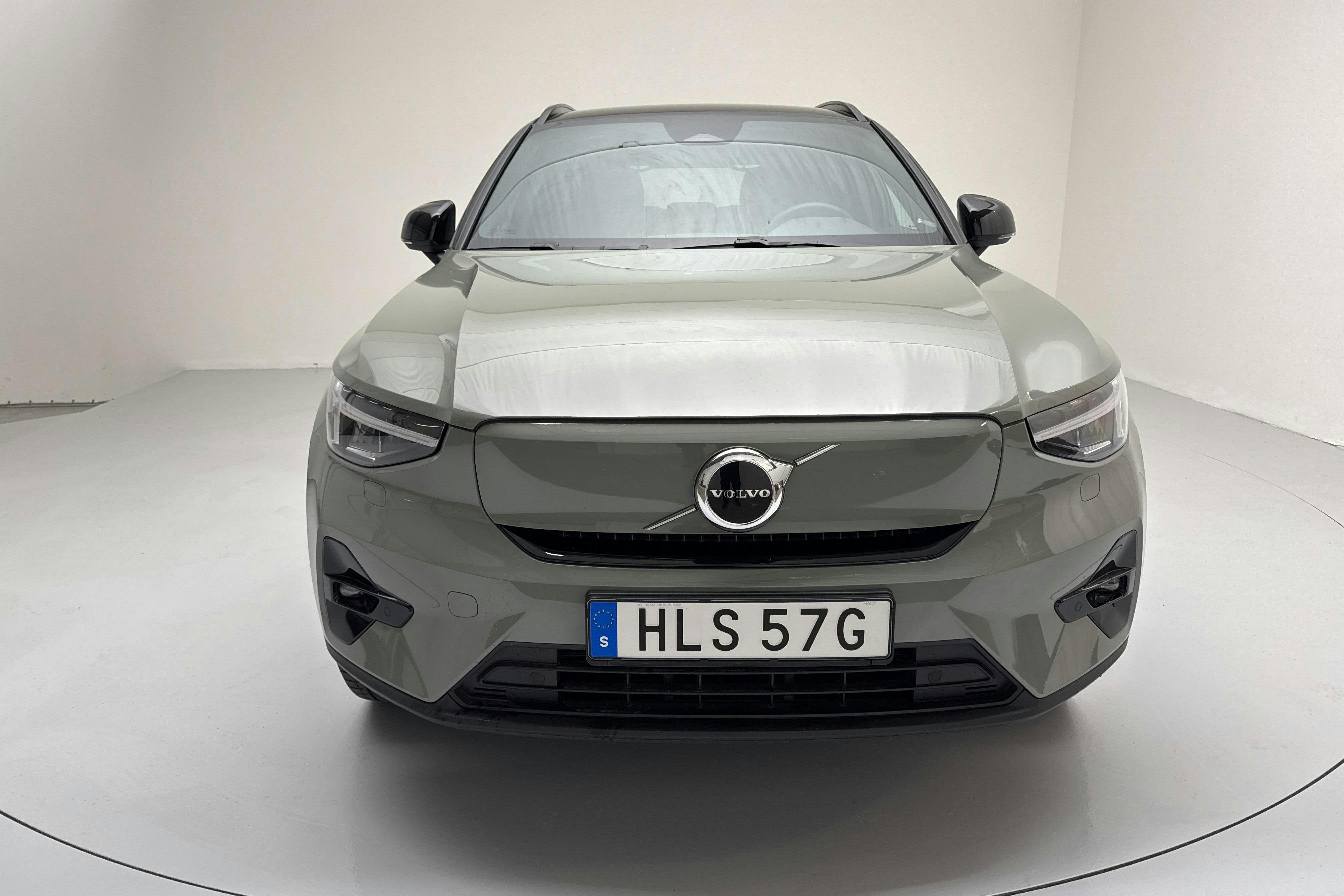 Volvo EX40 Single Motor Extended Range (252hk) - 4 460 km - Automatic - green - 2025