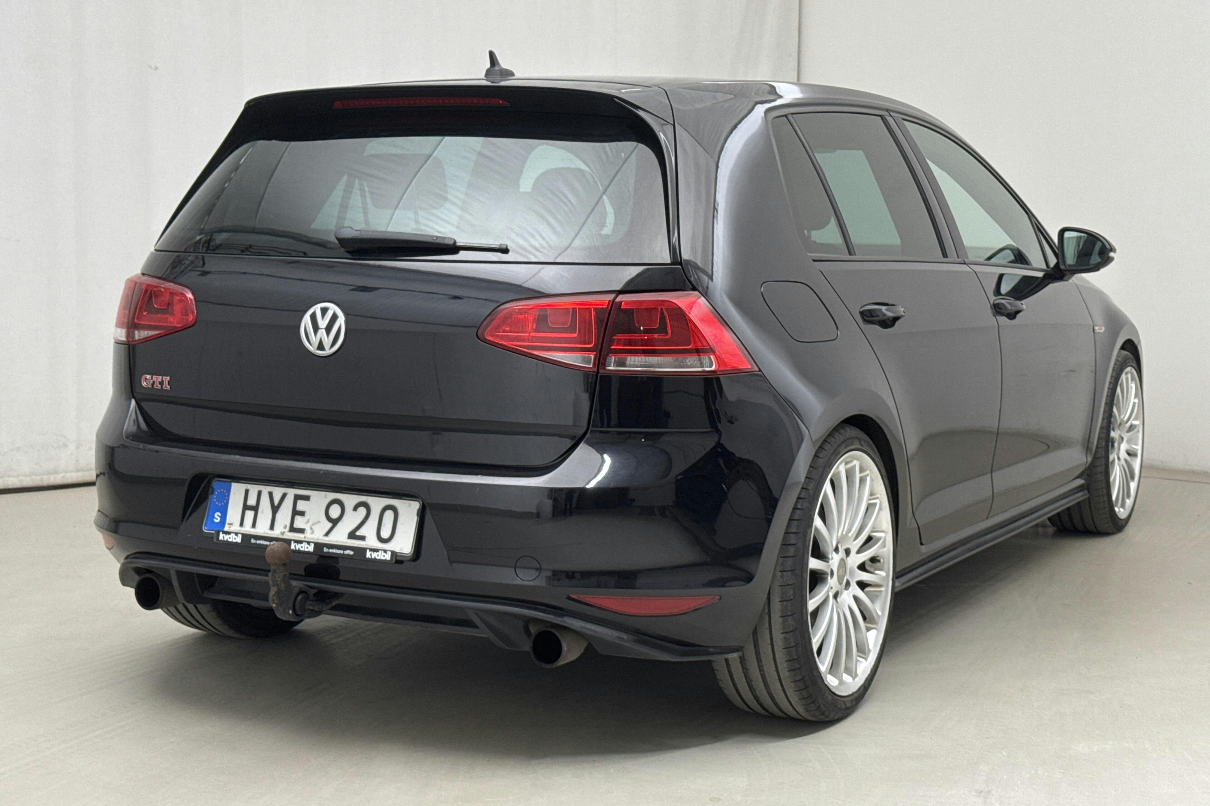 VW Golf VII GTI 5dr (230hk) - 12 314 mil - Manuell - svart - 2016
