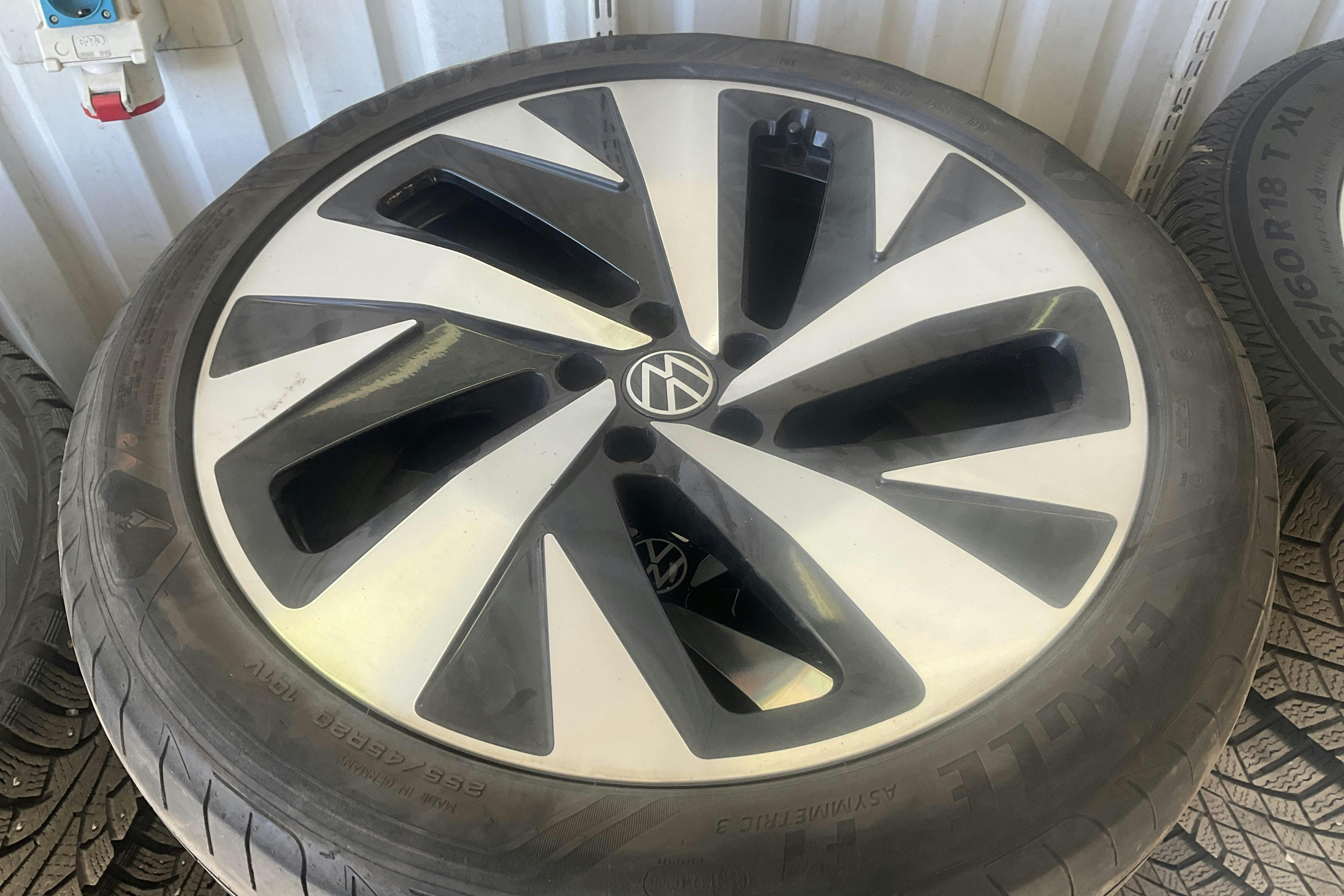 VW ID.4 77kWh (204hk) - 10 287 mil - Automat - vit - 2021