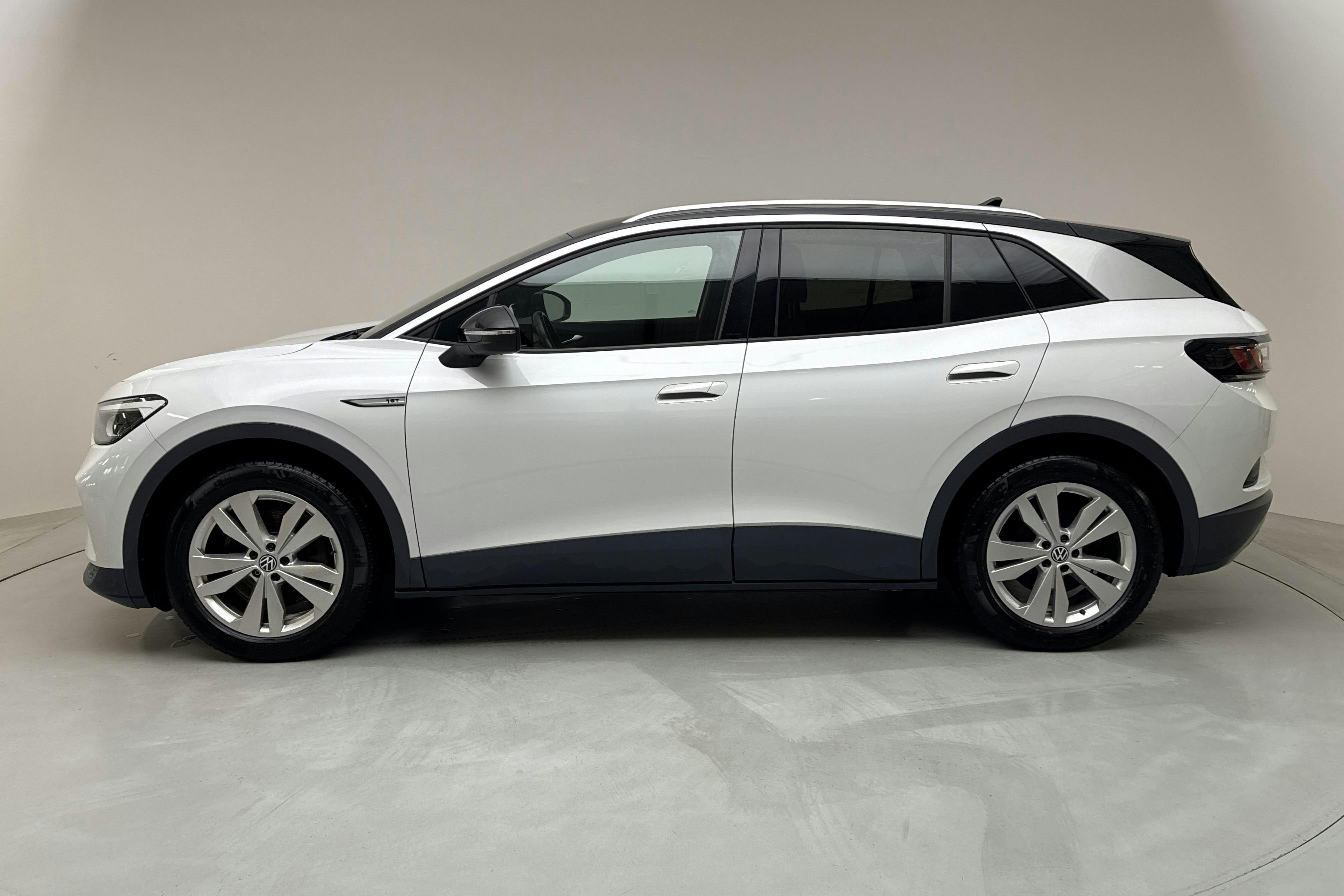 VW ID.4 77kWh (204hk) - 10 287 mil - Automat - vit - 2021