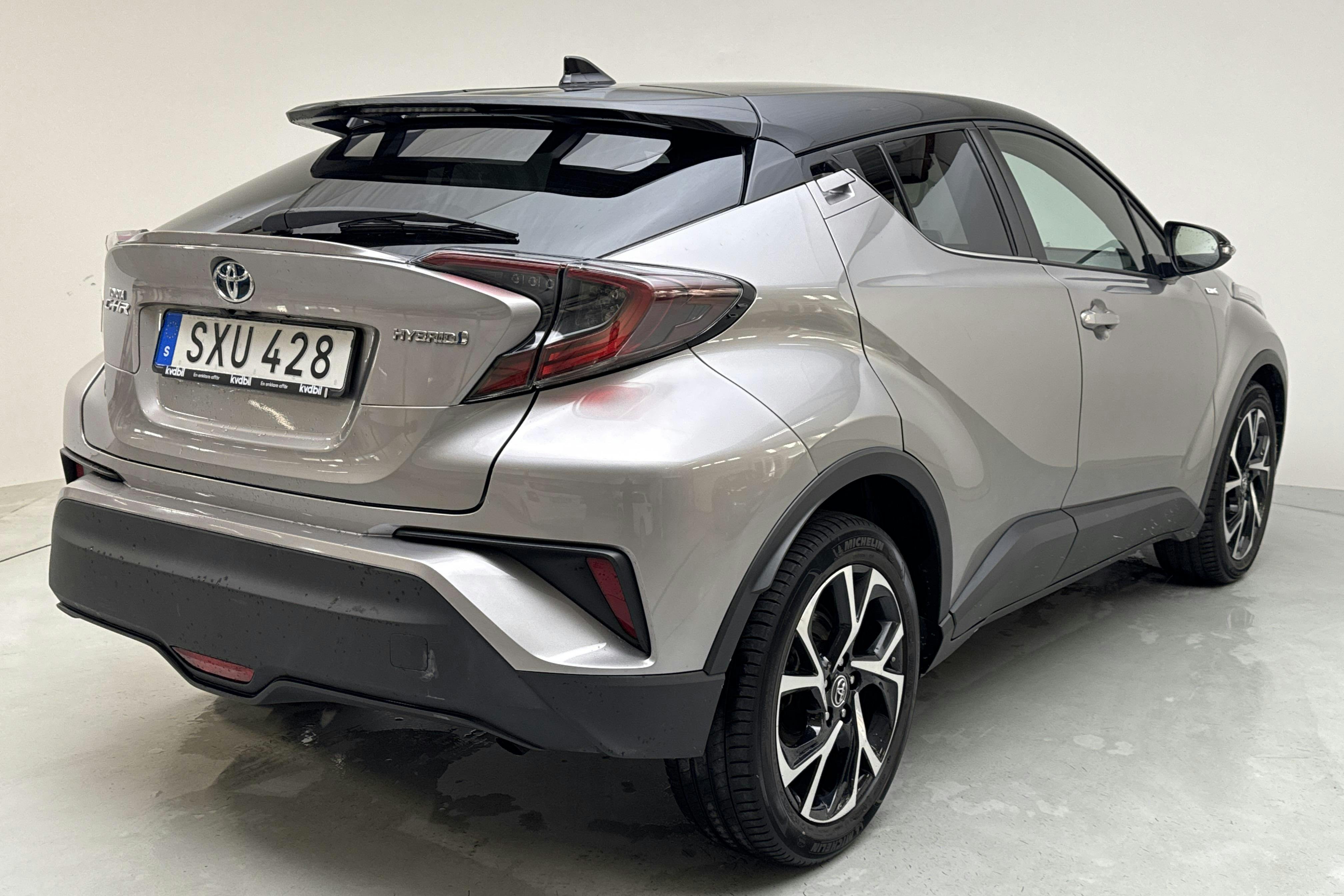 Toyota C-HR 1.8 HSD (122hk) - 8 786 mil - Automat - Dark Grey - 2019