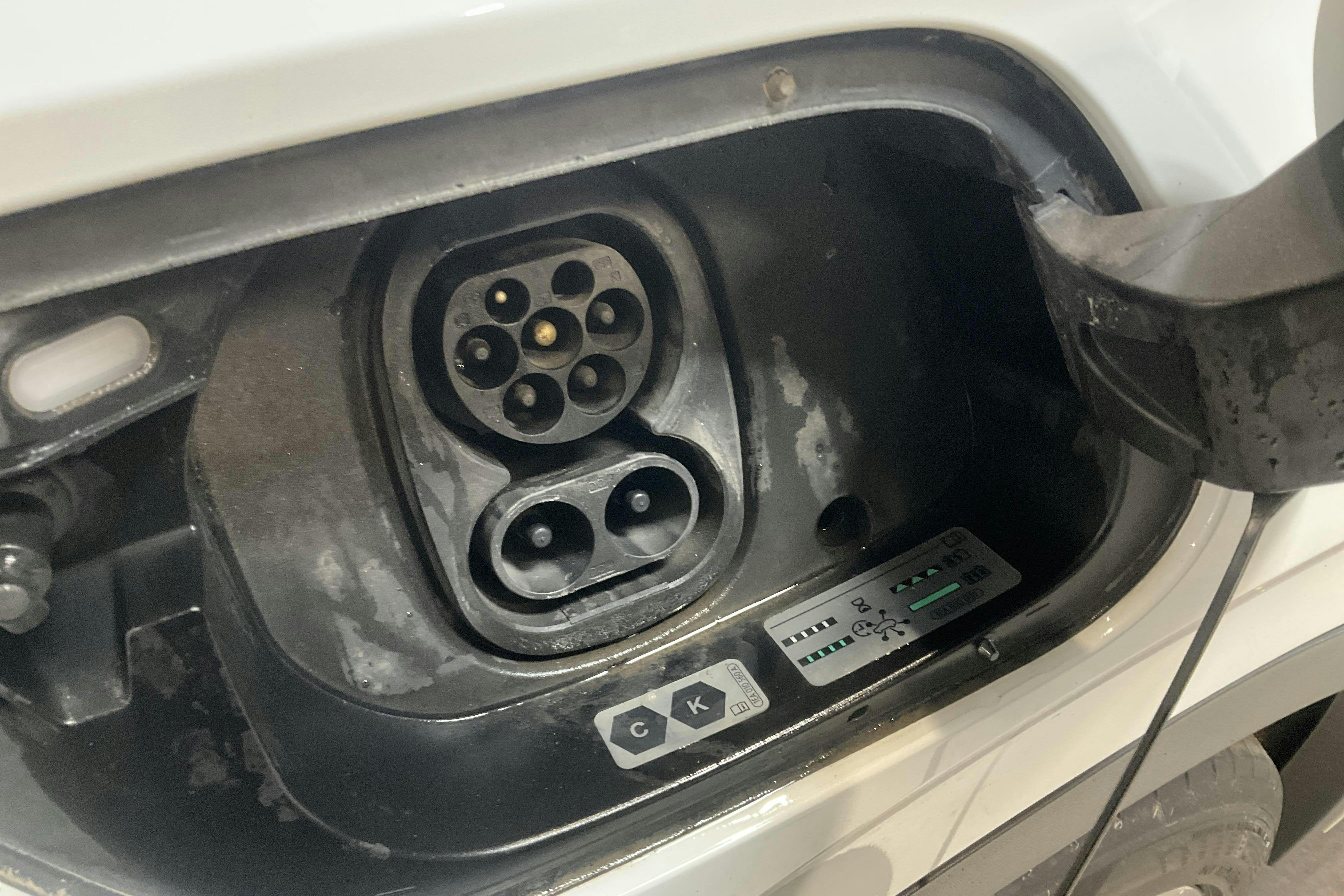 VW ID.4 GTX 77kWh AWD (299hk) - 7 727 mil - Automat - vit - 2022