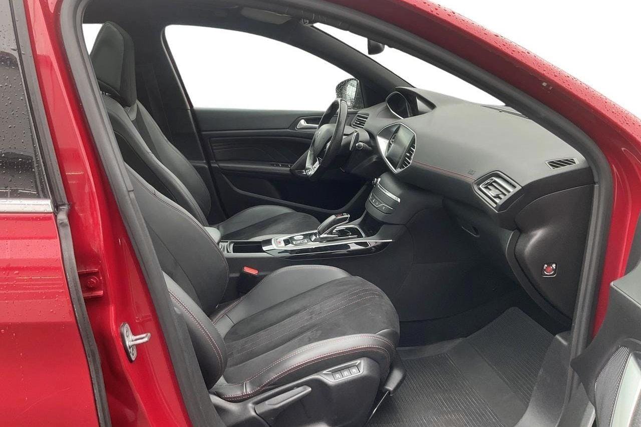 Peugeot 308 GT PureTech 5dr (225hk) - 94 920 km - Automatyczna - Light Red - 2018