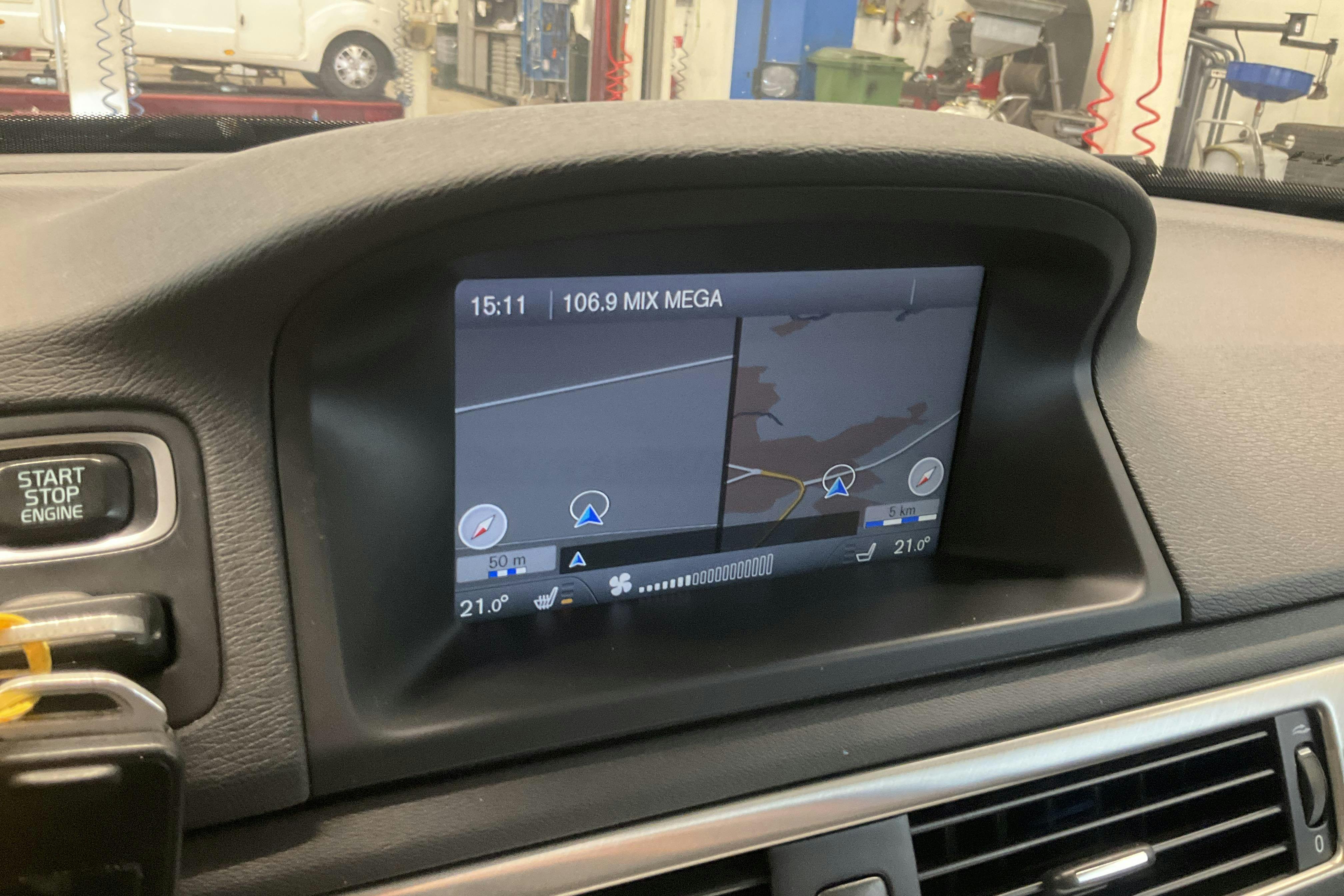 Volvo V70 II D4 (163hk) - 254 530 km - Käsitsi - must - 2013