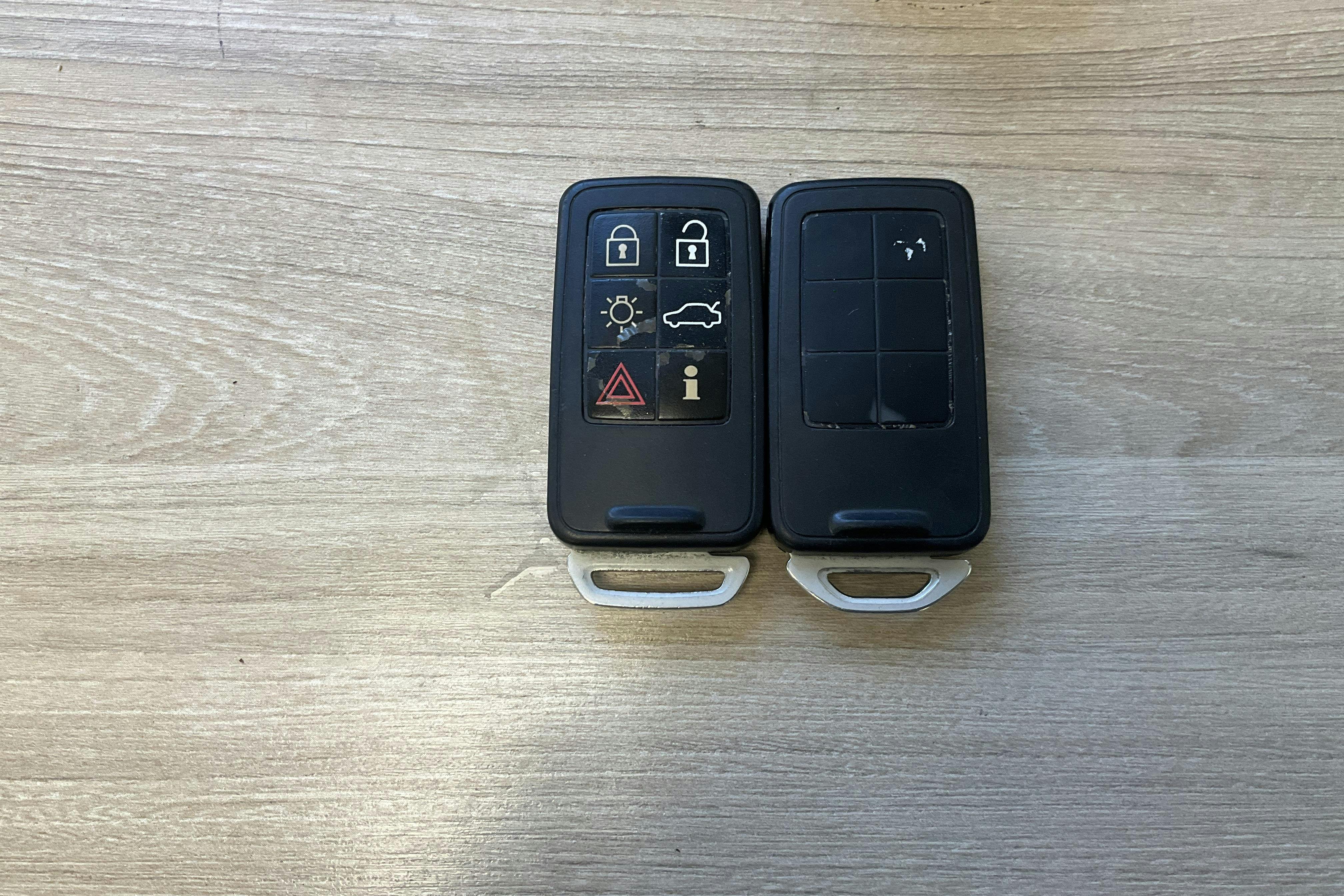 Volvo V70 II D4 (163hk) - 254 530 km - Käsitsi - must - 2013