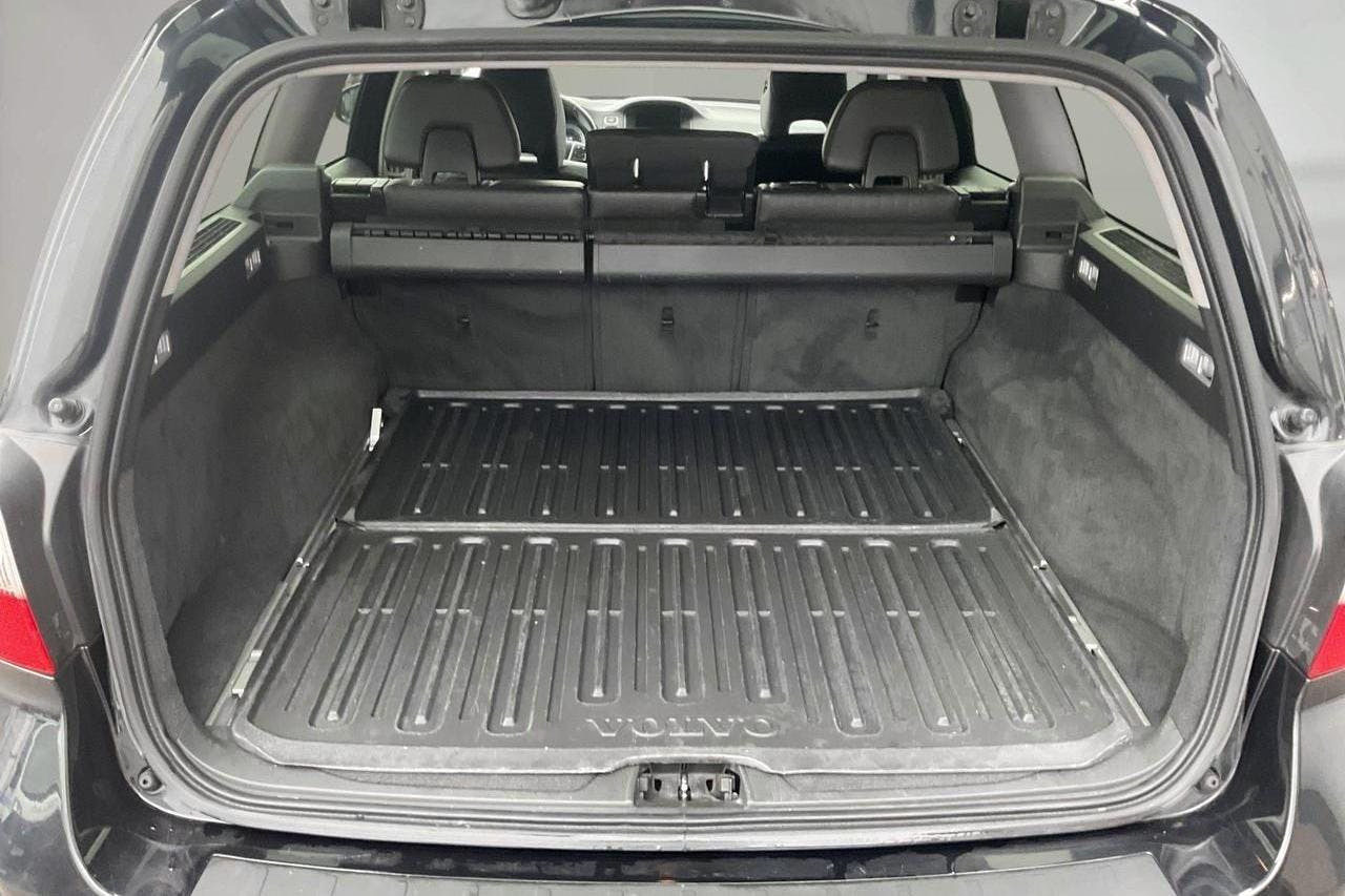 Volvo V70 II D4 (163hk) - 254 530 km - Käsitsi - must - 2013