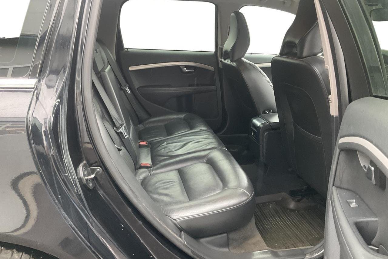 Volvo V70 II D4 (163hk) - 254 530 km - Käsitsi - must - 2013