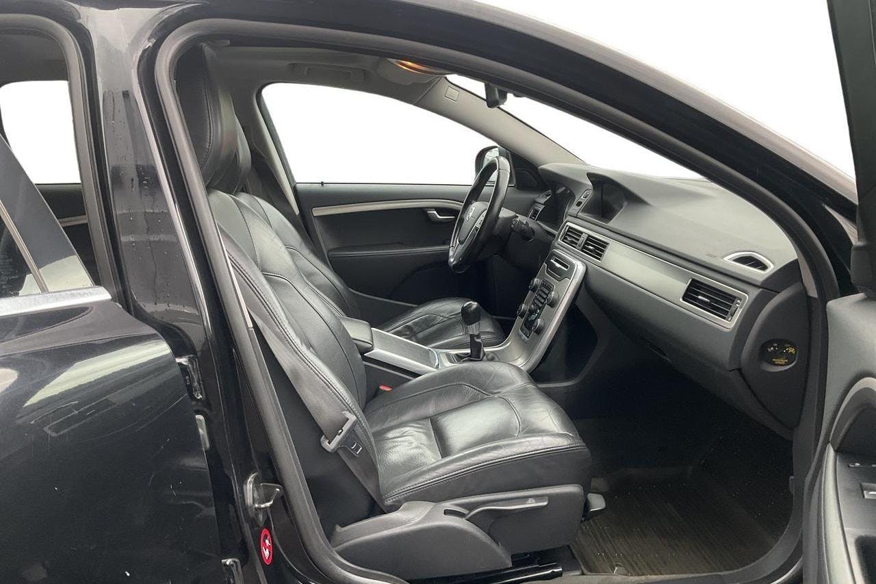 Volvo V70 II D4 (163hk) - 254 530 km - Käsitsi - must - 2013