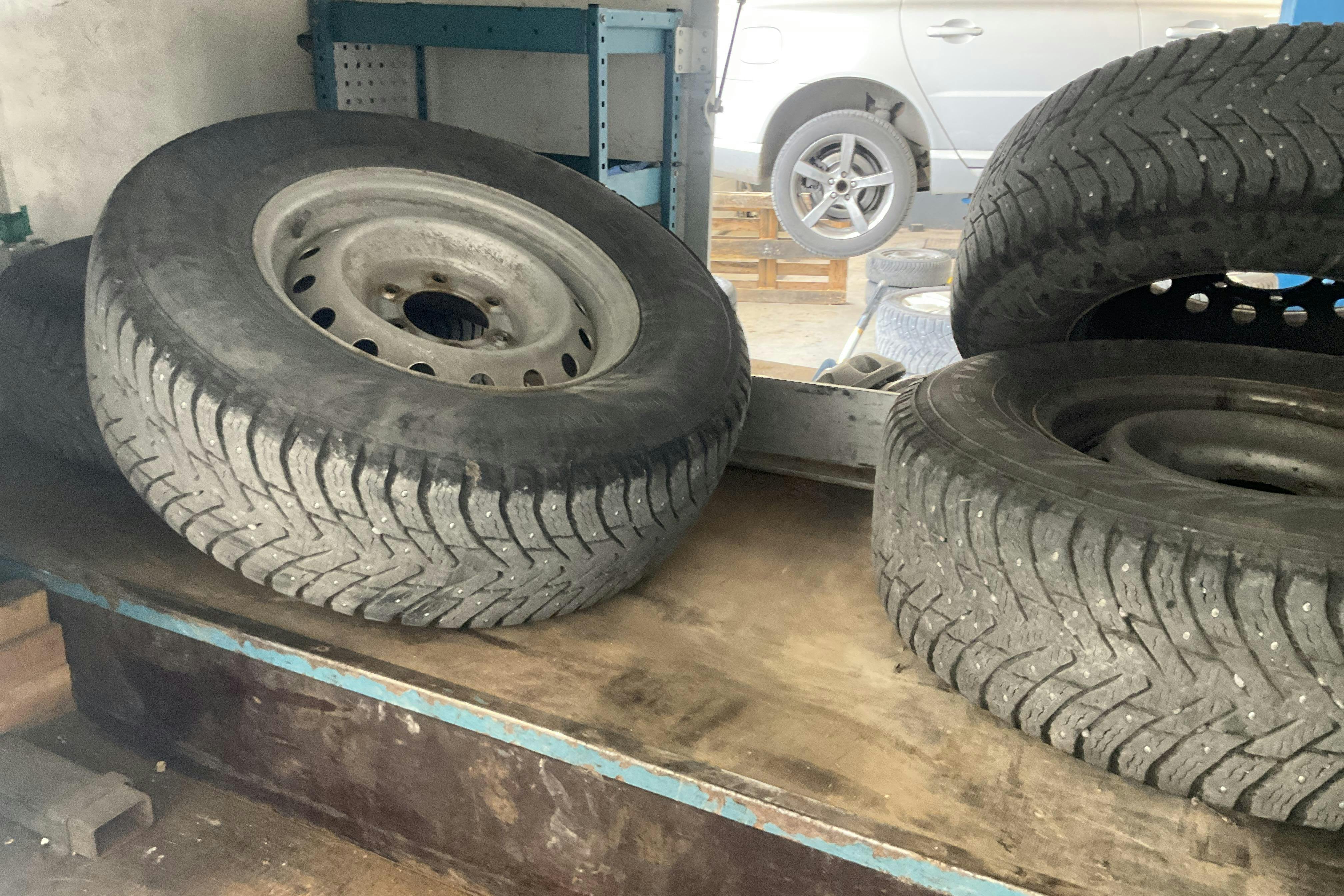 Isuzu D-MAX 1.9 DDI 4WD (163hk) - 185 820 km - Käsitsi - valge - 2018