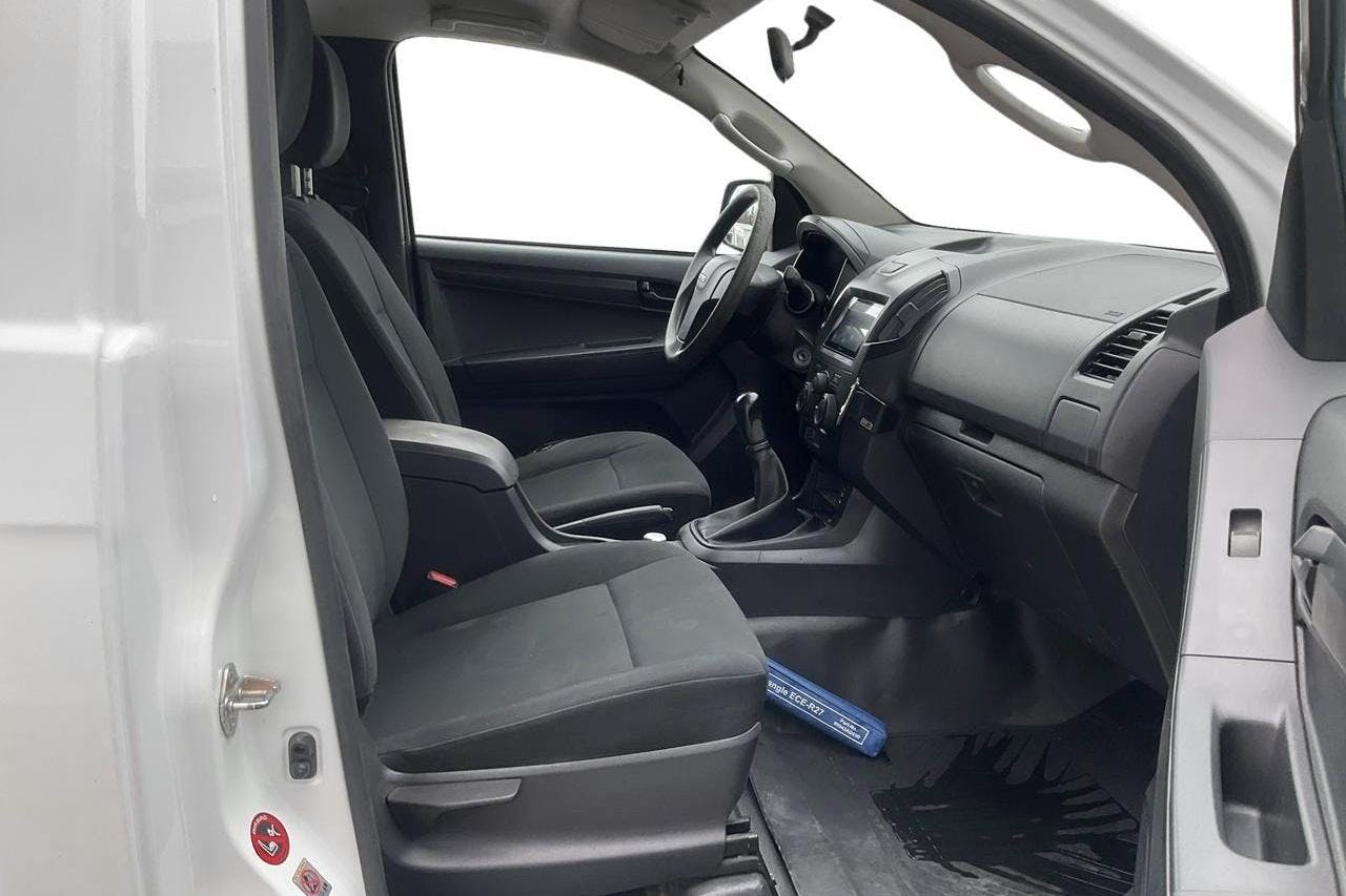 Isuzu D-MAX 1.9 DDI 4WD (163hk) - 185 820 km - Käsitsi - valge - 2018