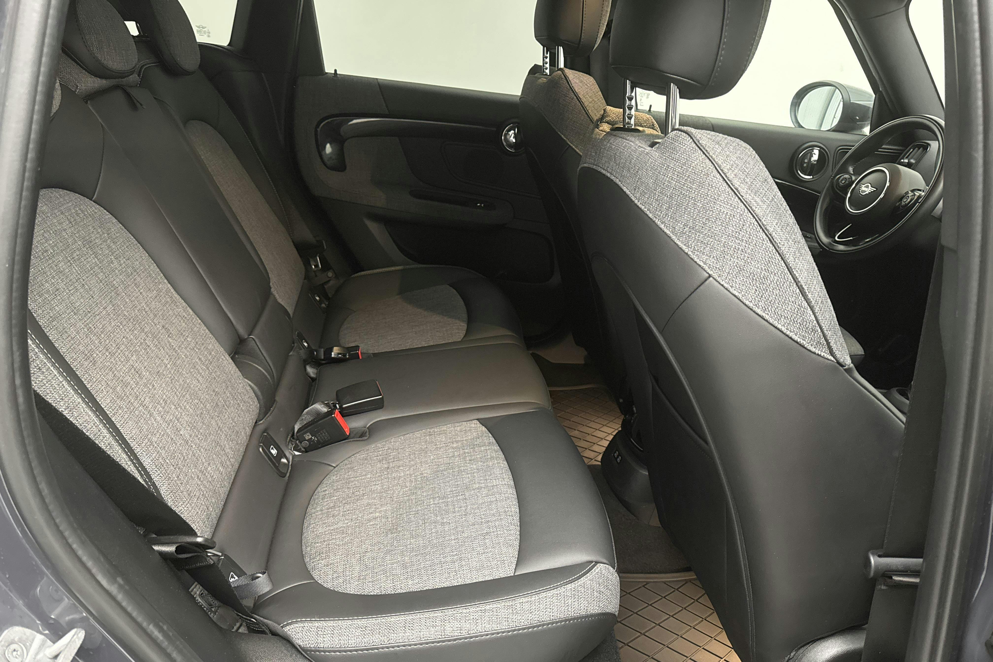 MINI Cooper S E ALL4 Countryman 10,0 kWh, F60 LCI (224hk) - 57 100 km - Automatyczna - szary - 2021