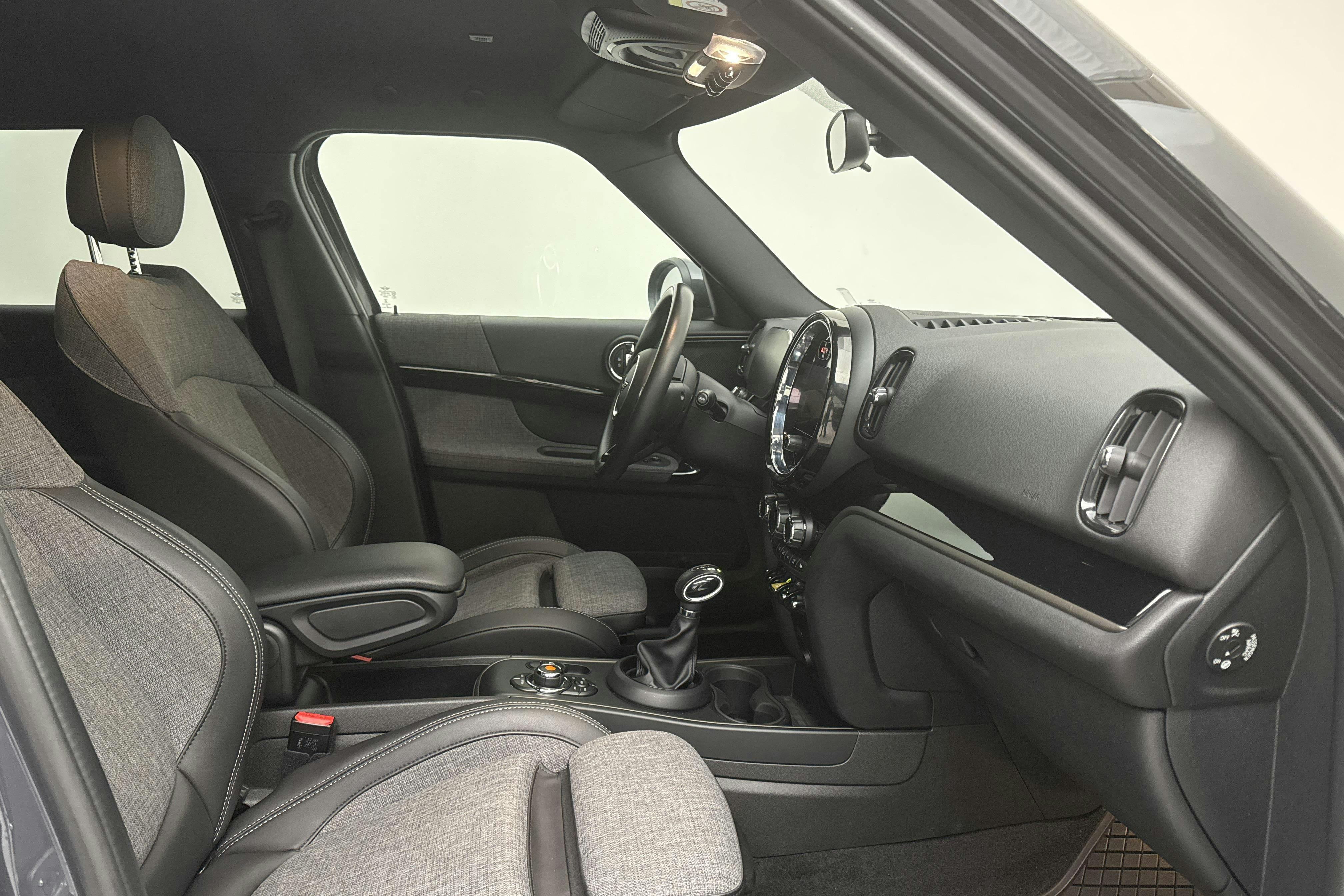 MINI Cooper S E ALL4 Countryman 10,0 kWh, F60 LCI (224hk) - 57 100 km - Automatyczna - szary - 2021