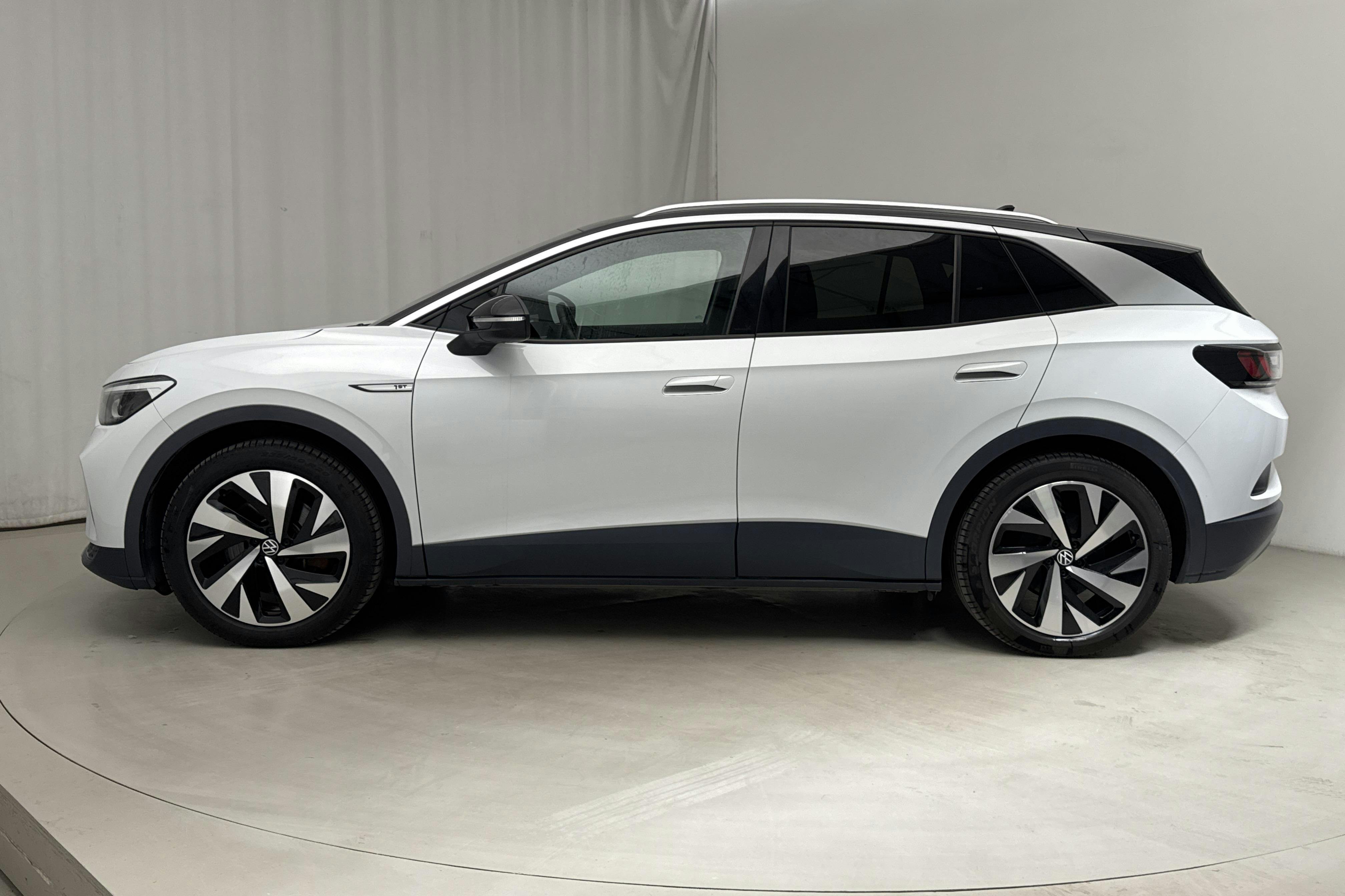 VW ID.4 77kWh (204hk) - 9 238 mil - Automat - vit - 2021