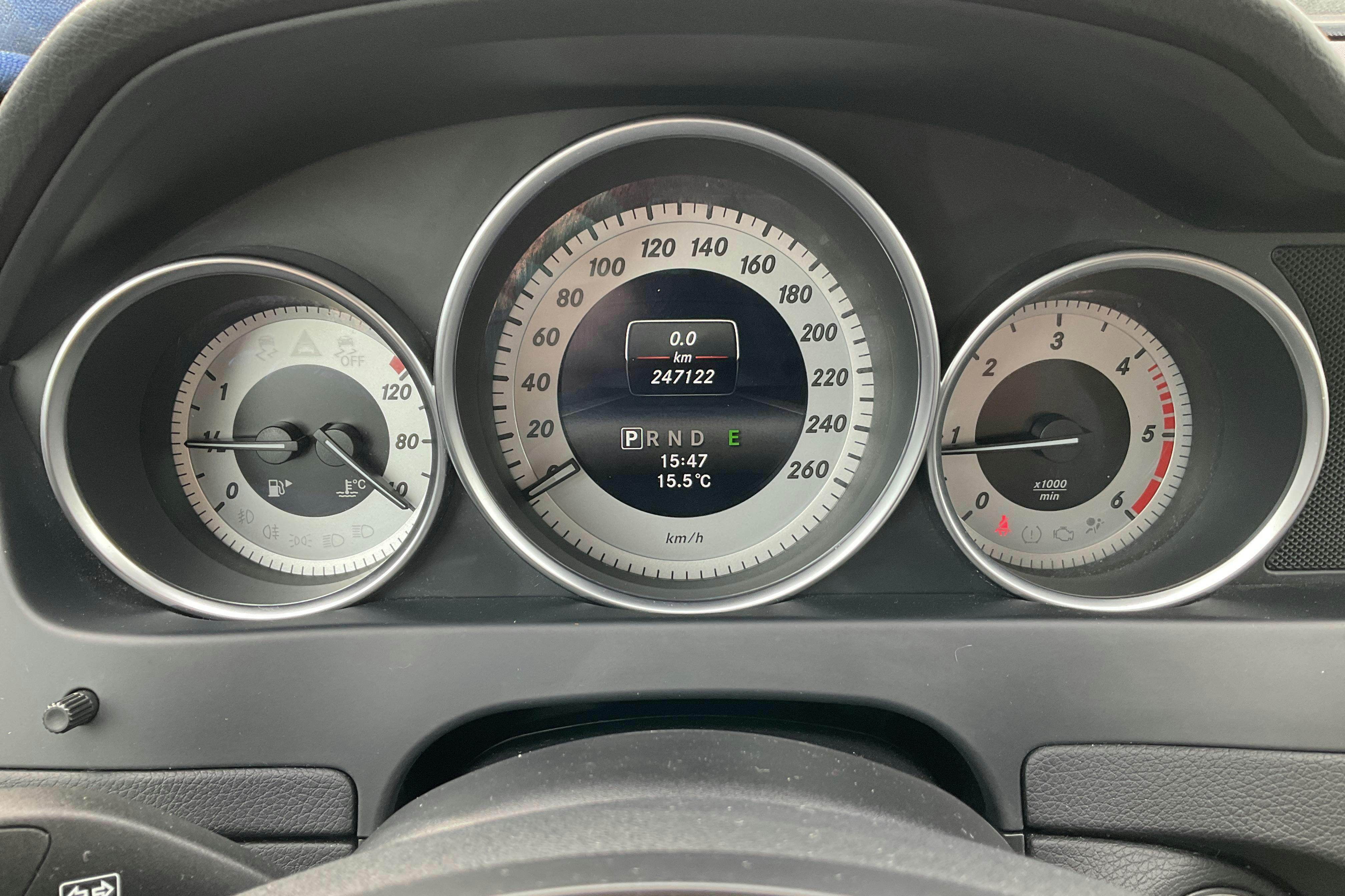 Mercedes C 220 CDI Kombi BlueEfficiency S204 (170hk) - 247 120 km - Automatic - black - 2014