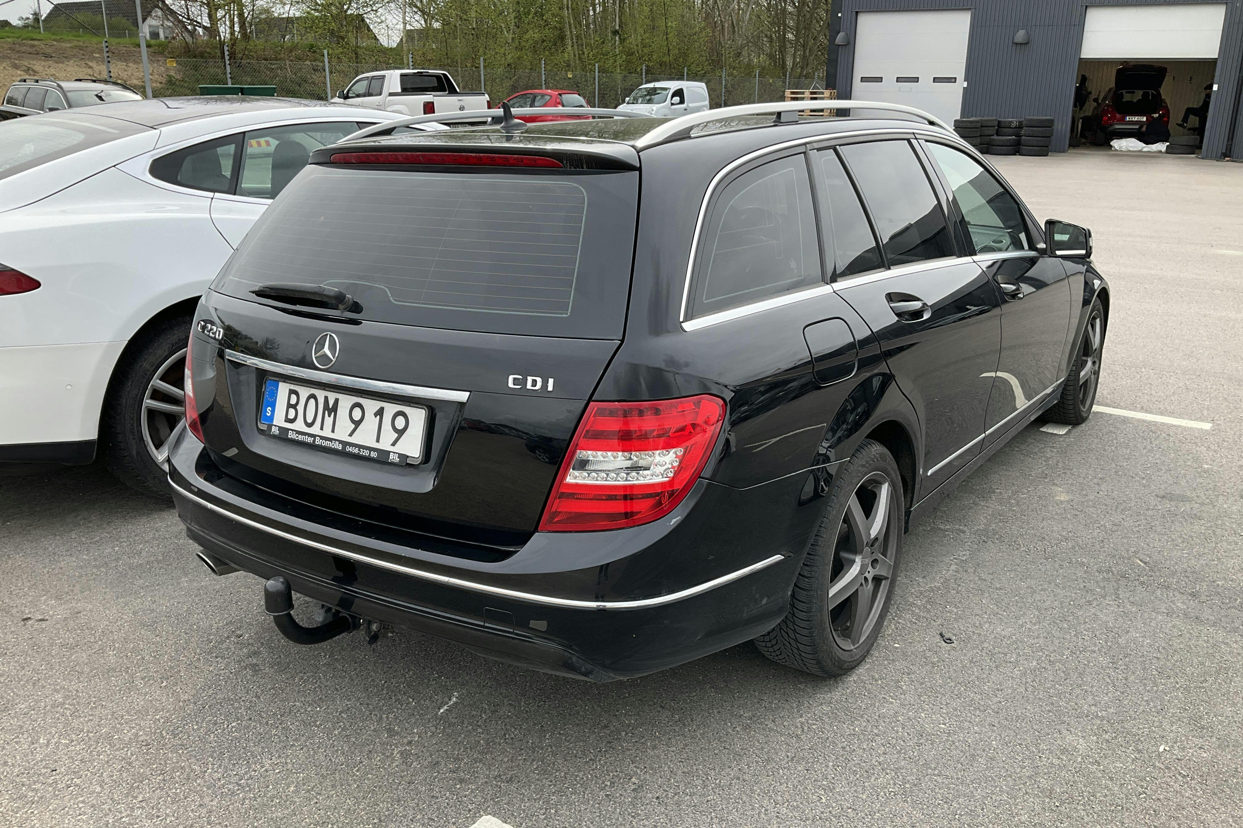 Mercedes C 220 CDI Kombi BlueEfficiency S204 (170hk) - 247 120 km - Automatic - black - 2014