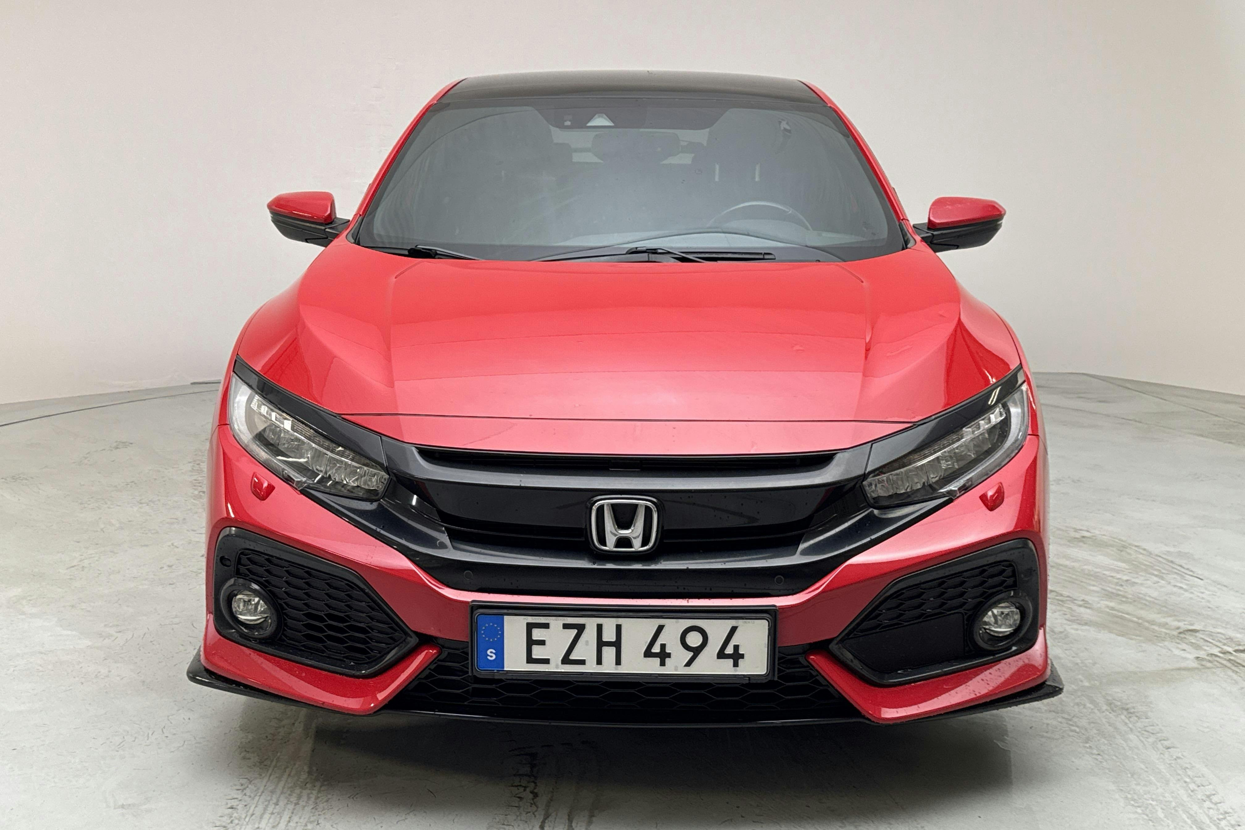Honda Civic 1.5 i-VTEC 5dr (182hk) - 4 696 mil - Automat - röd - 2017