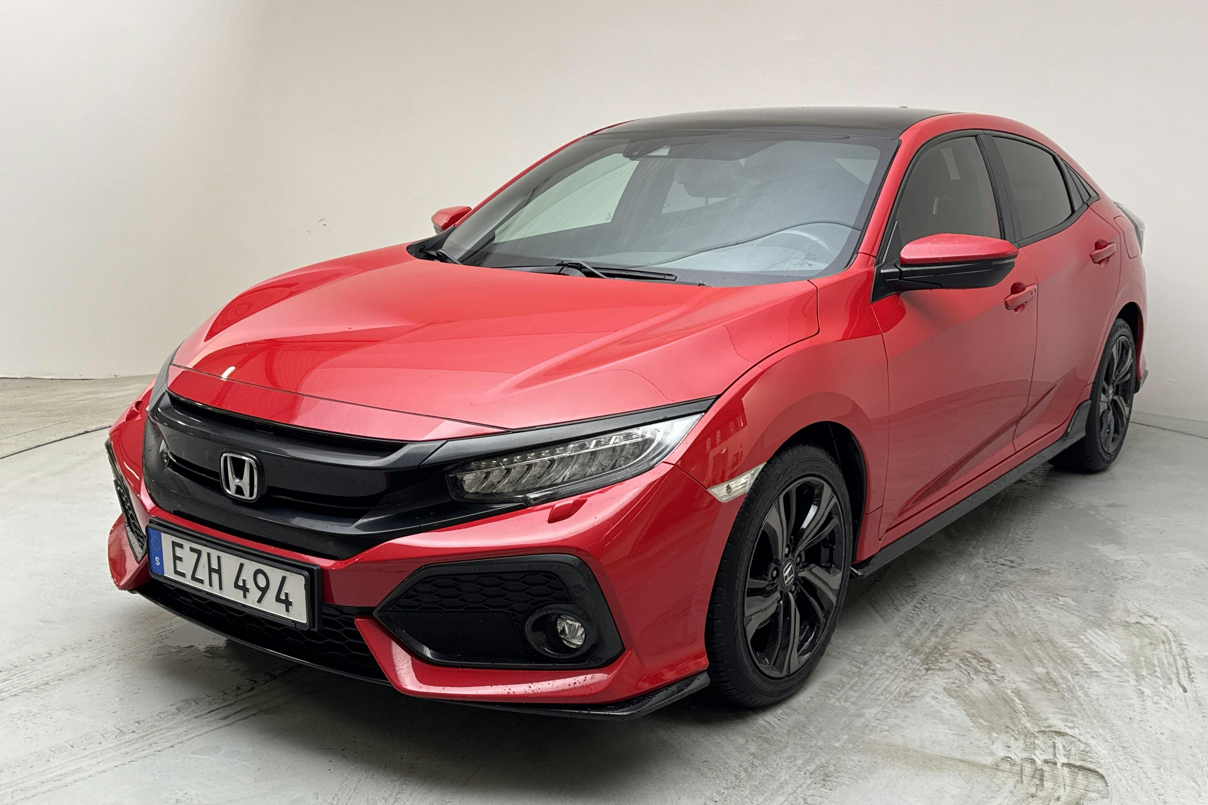 Honda Civic 1.5 i-VTEC 5dr (182hk) - 4 696 mil - Automat - röd - 2017