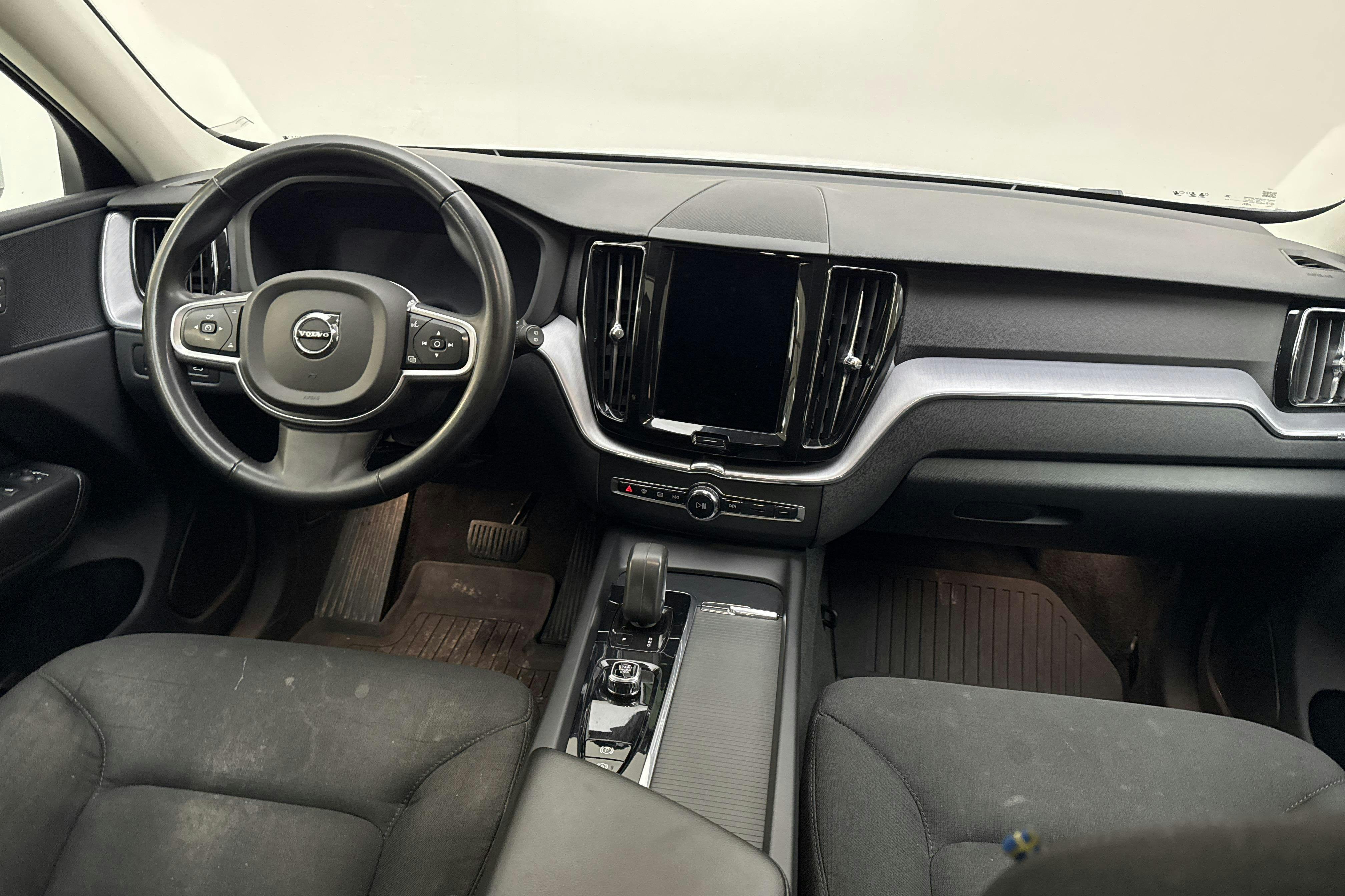 Volvo XC60 B4 AWD Mildhybrid, Diesel (197hk) - 207 140 km - Automatic - white - 2022