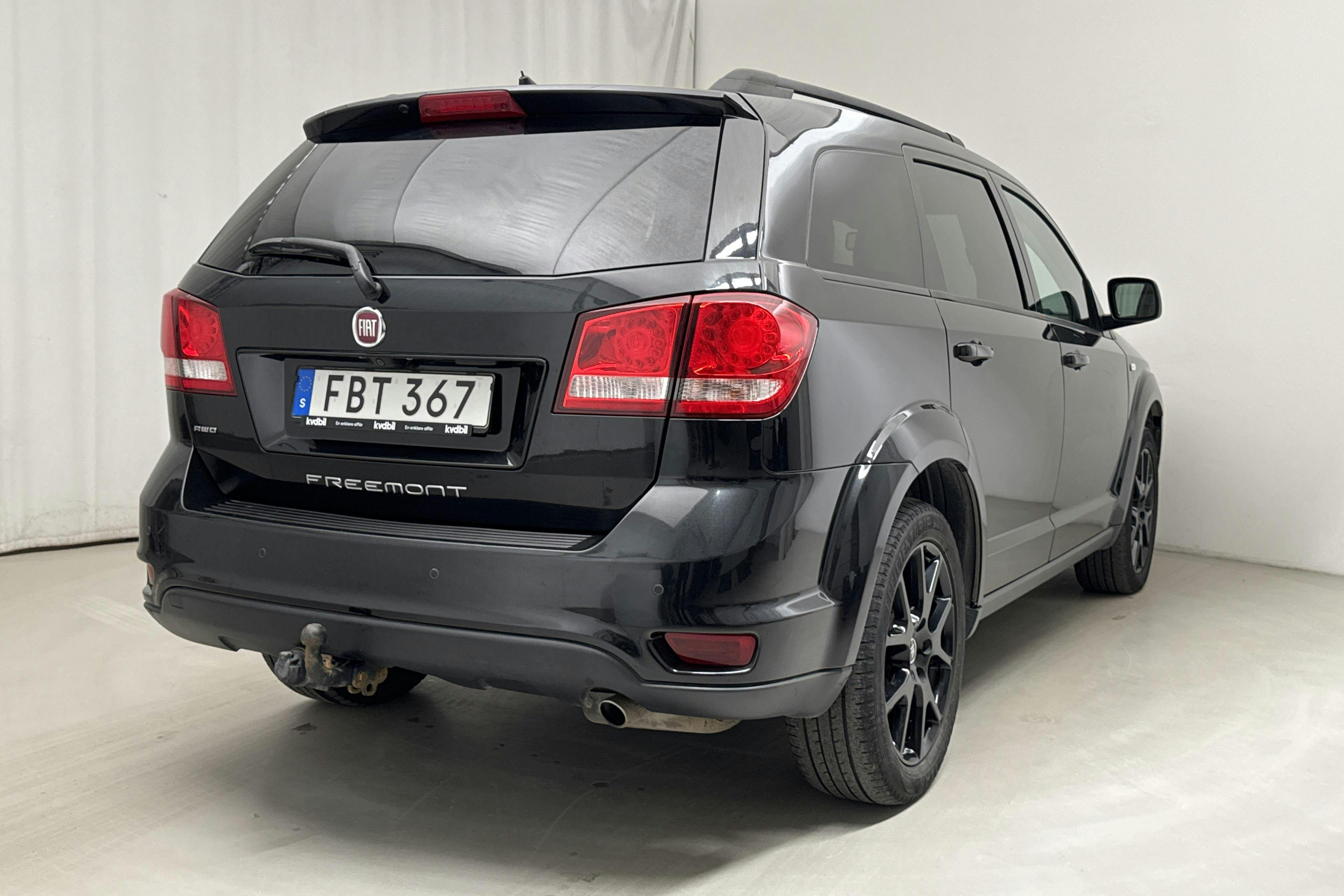Fiat Freemont 2.0 Multijet AWD (170hk) - 203 330 km - Automaattinen - musta - 2015