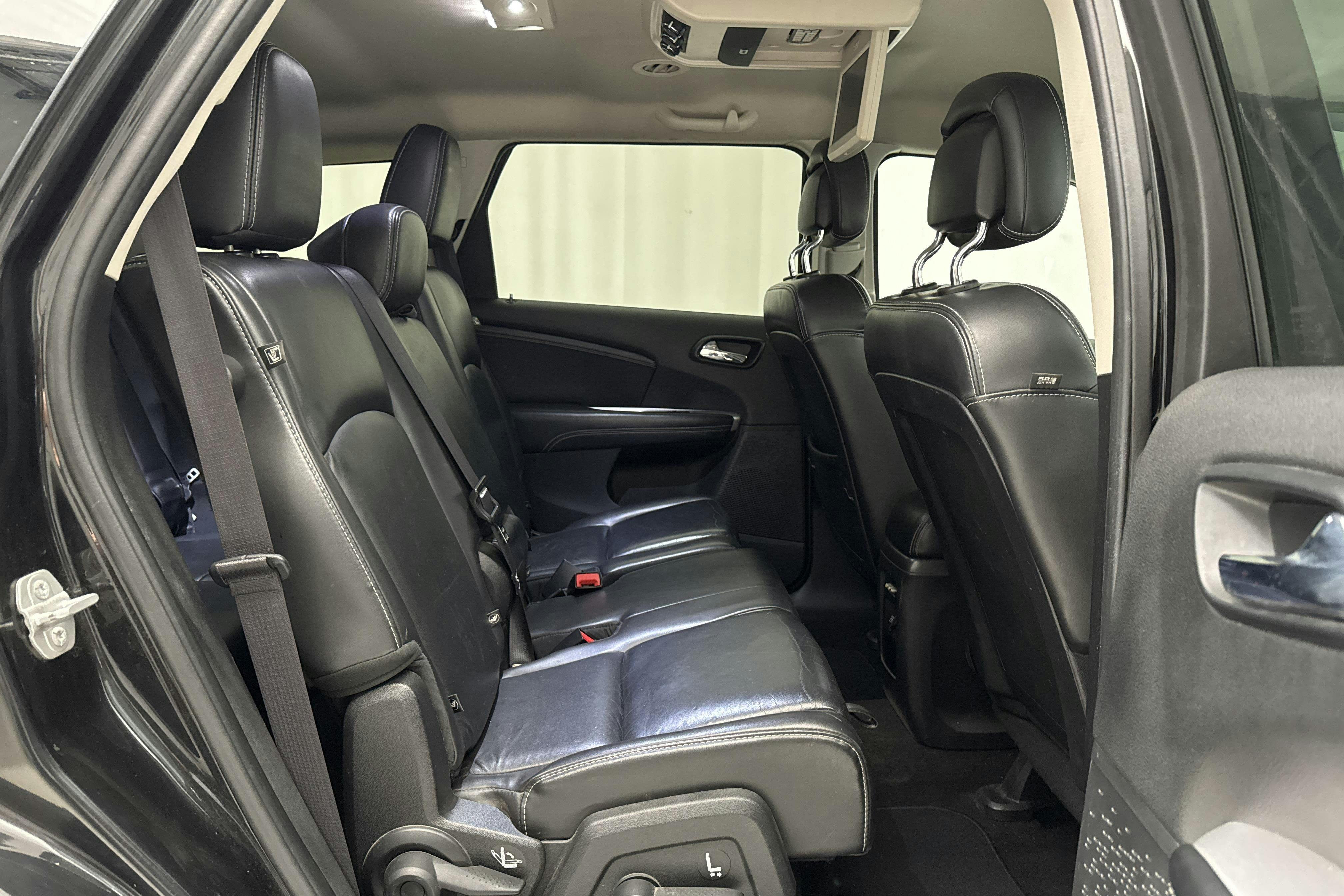Fiat Freemont 2.0 Multijet AWD (170hk) - 203 330 km - Automaattinen - musta - 2015