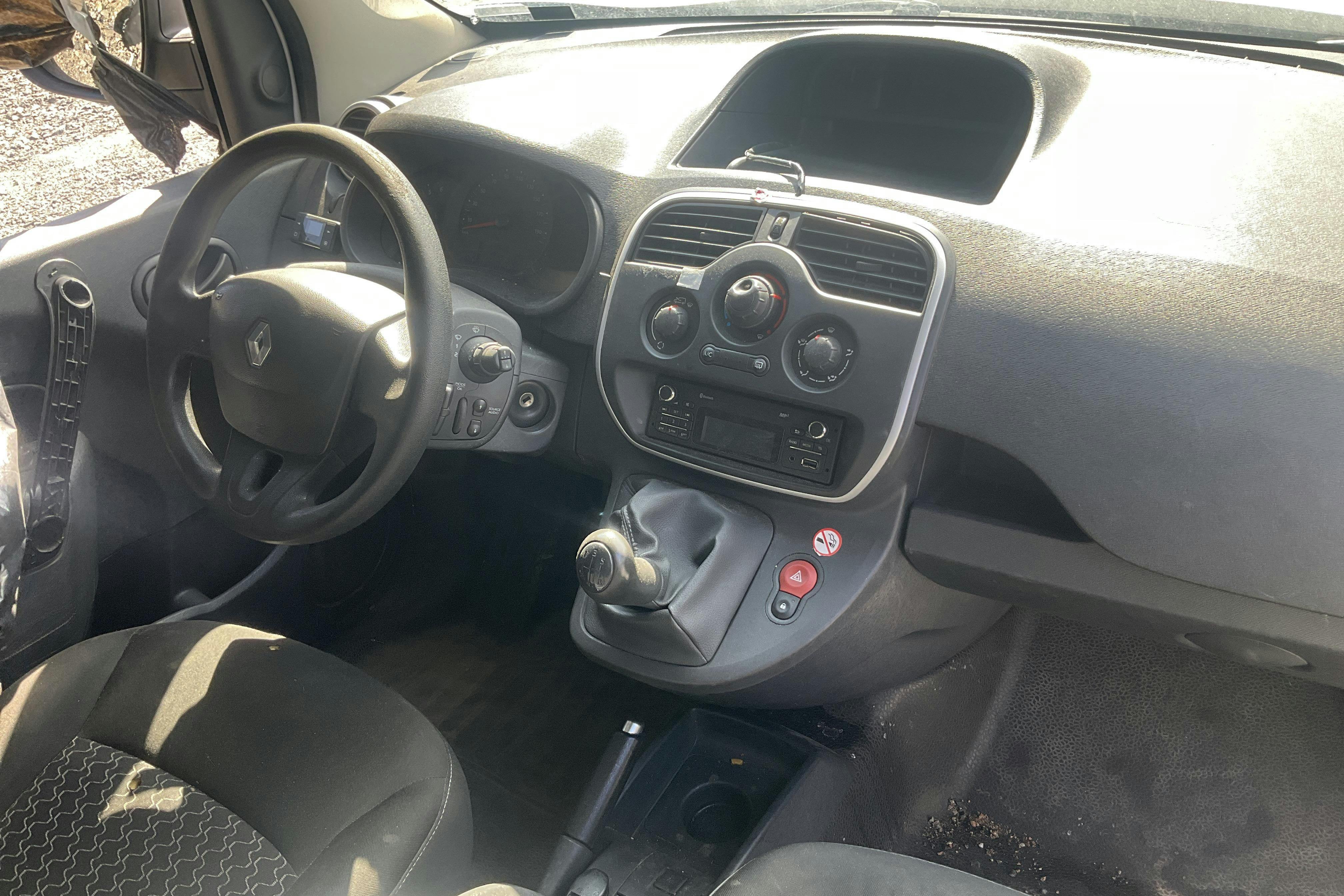 Renault Kangoo 1.5 dCi Maxi skåp (90hk) - 151 910 km - Käsitsi - valge - 2017