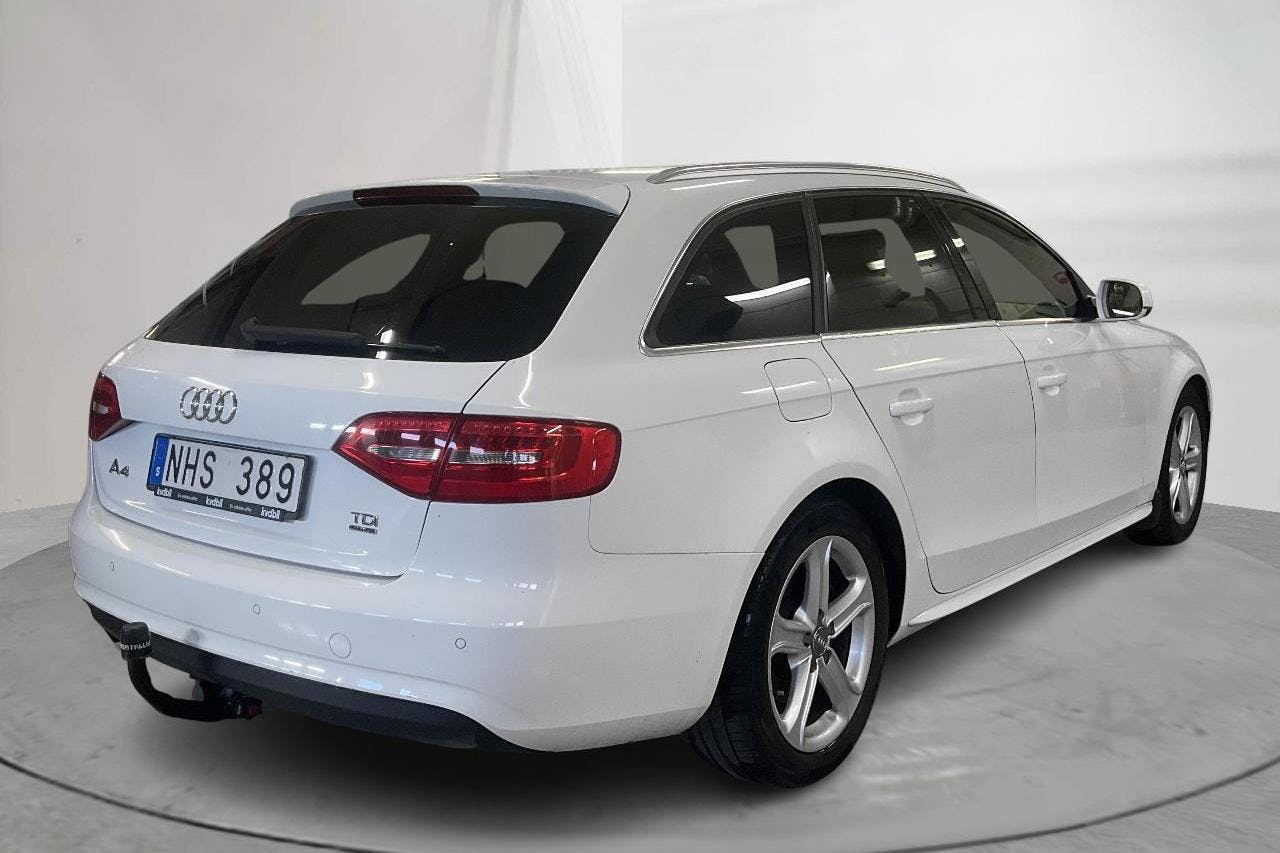 Audi A4 2.0 TDI Avant quattro (177hk) - 15 725 mil - Automat - vit - 2013