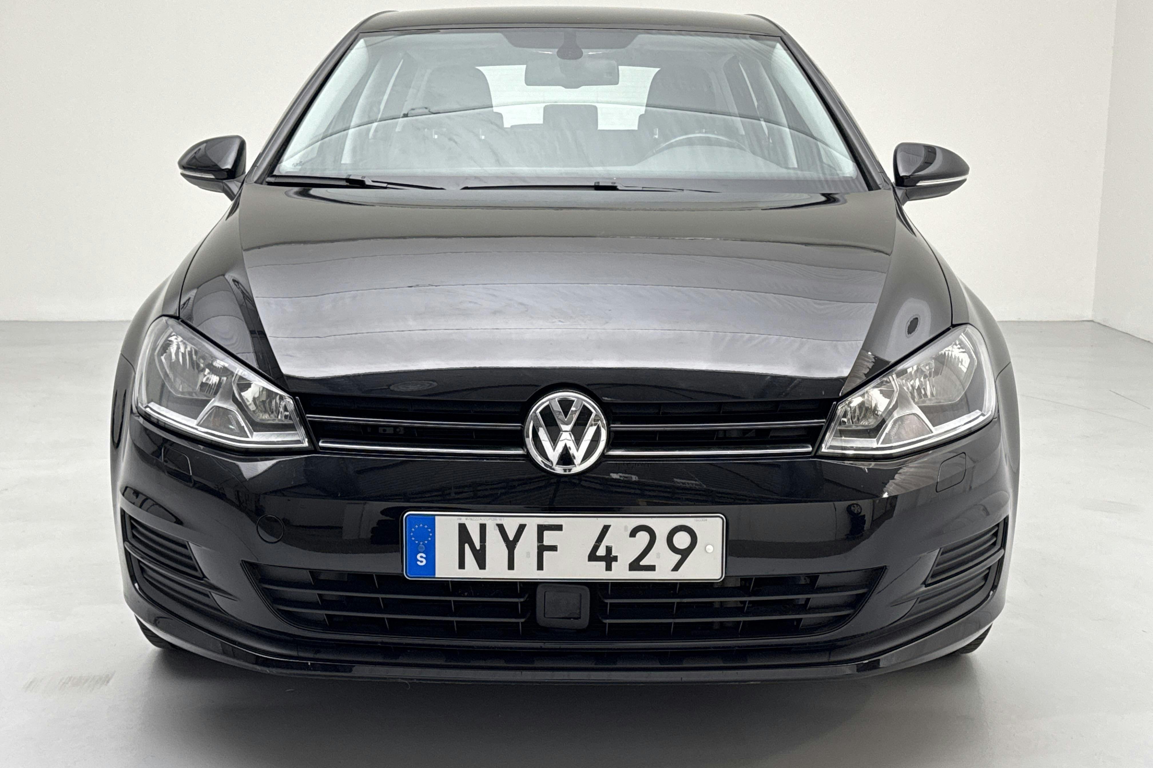 VW Golf VII 1.2 TSI 5dr (110hk) - 70 920 km - Manual - black - 2016