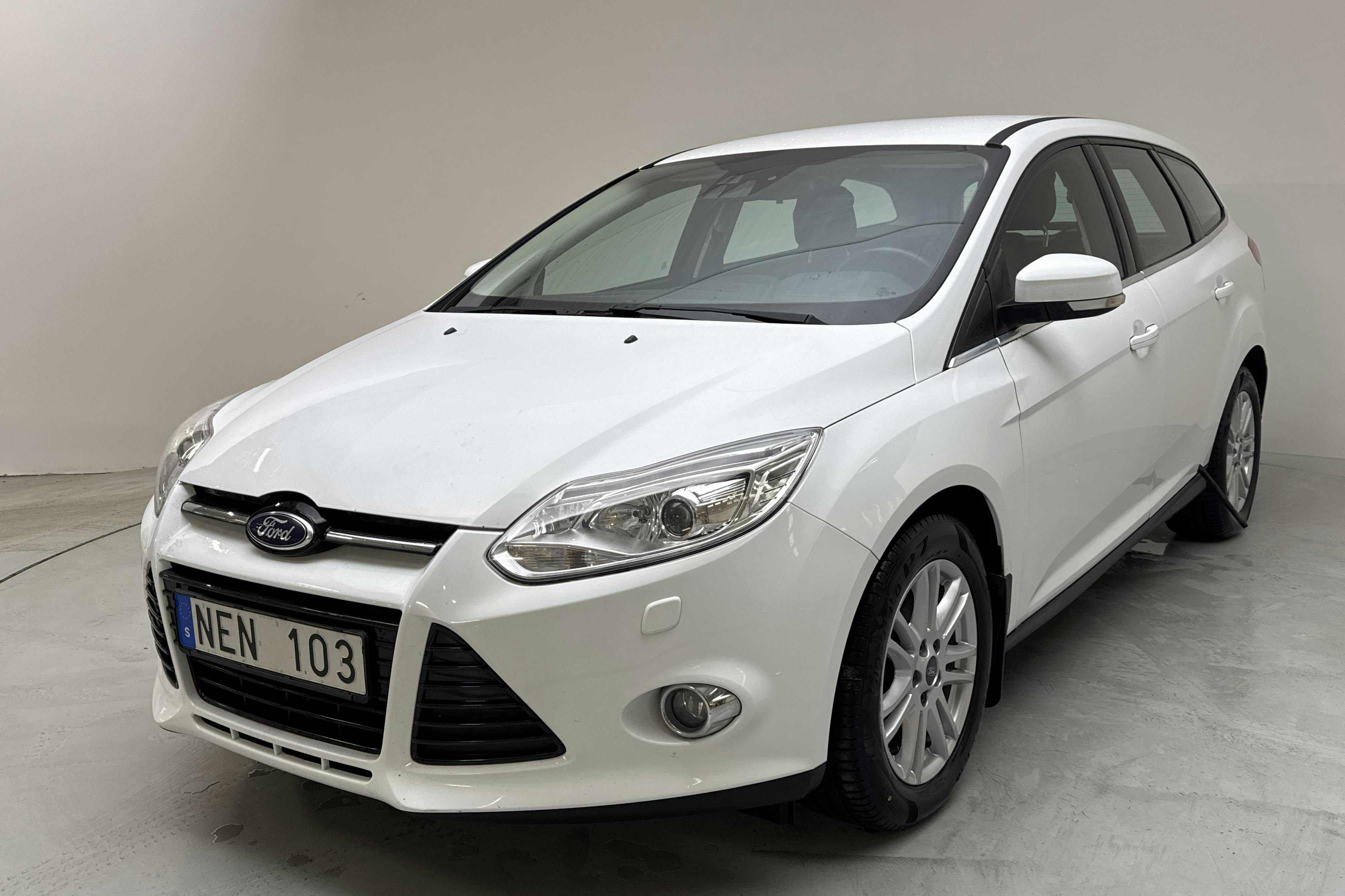 Ford Focus 1.6 TDCi Kombi (115hk) - 9 688 mil - Manuell - vit - 2013